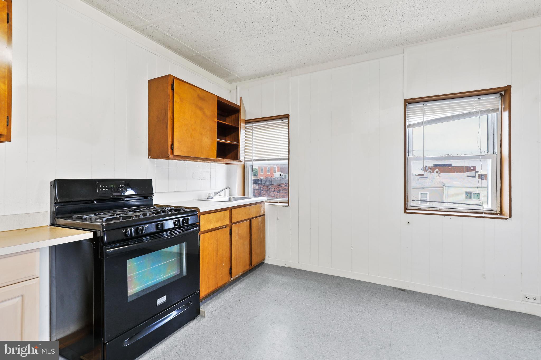 HIGHLANDTOWN - Residential Income