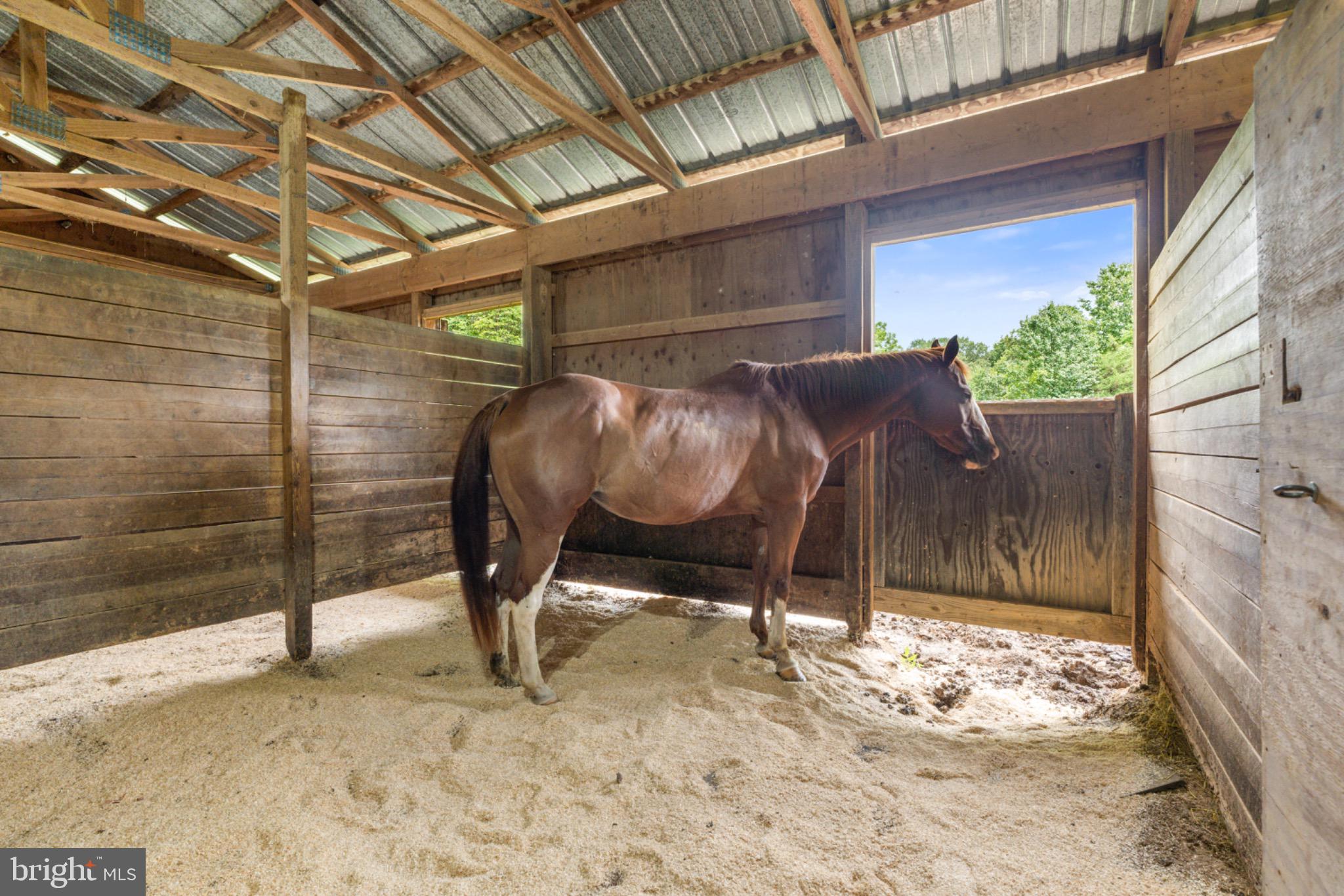 LEISURE ACRES - Residential