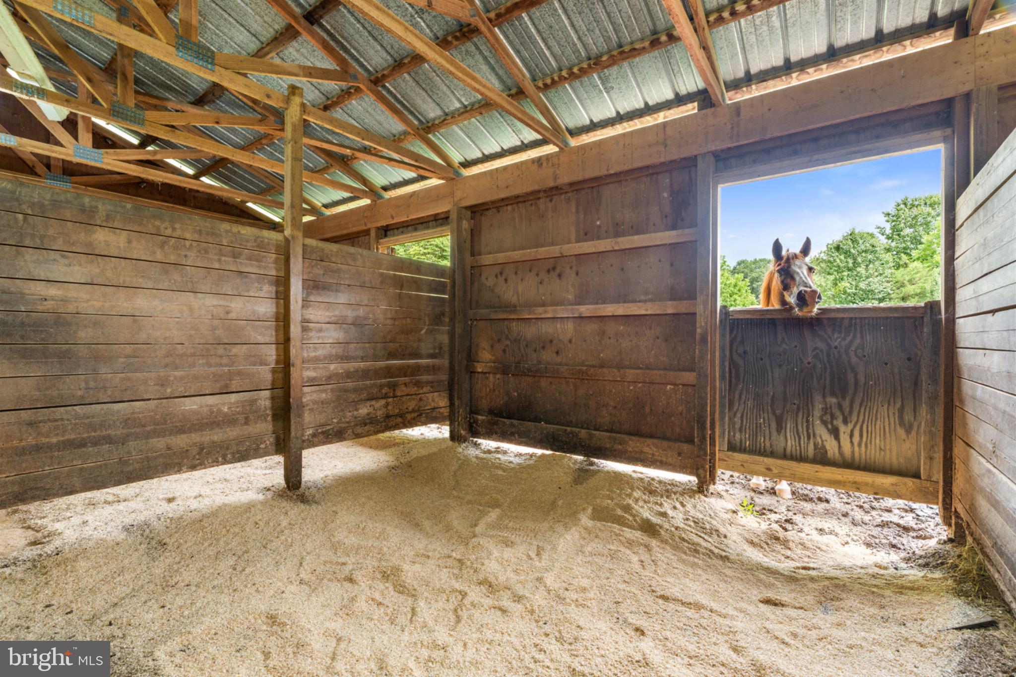 LEISURE ACRES - Residential