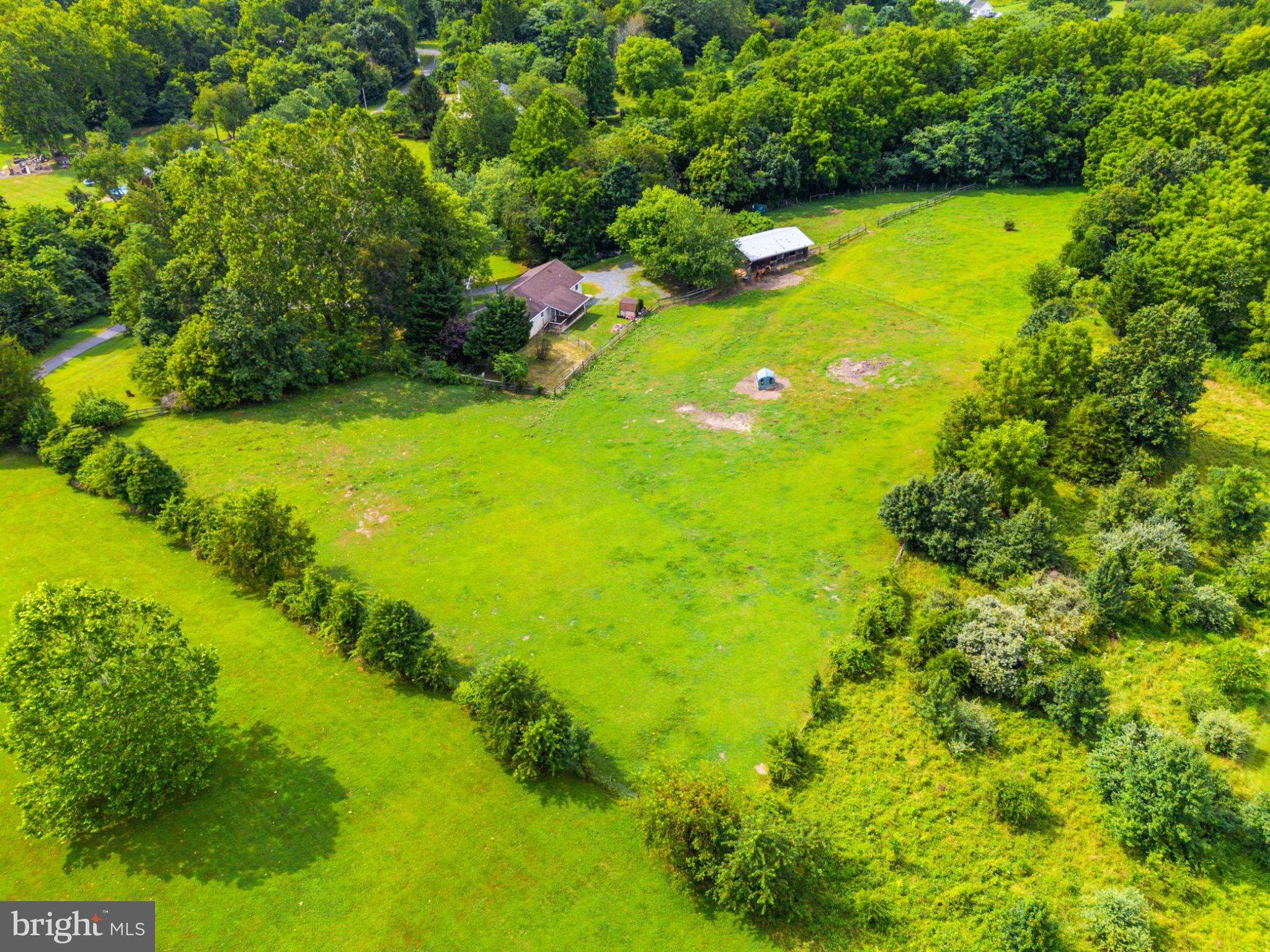 LEISURE ACRES - Residential