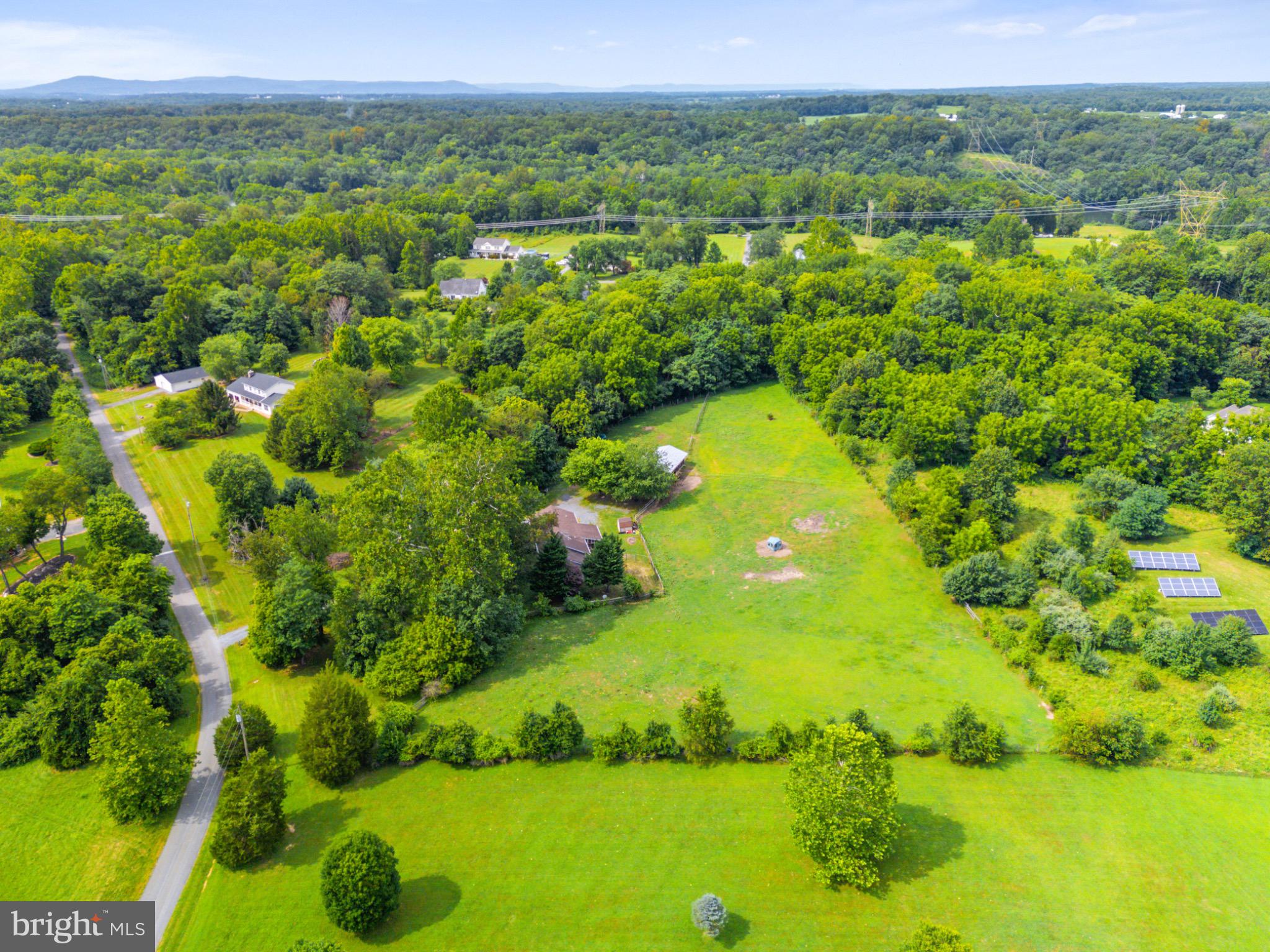 LEISURE ACRES - Residential