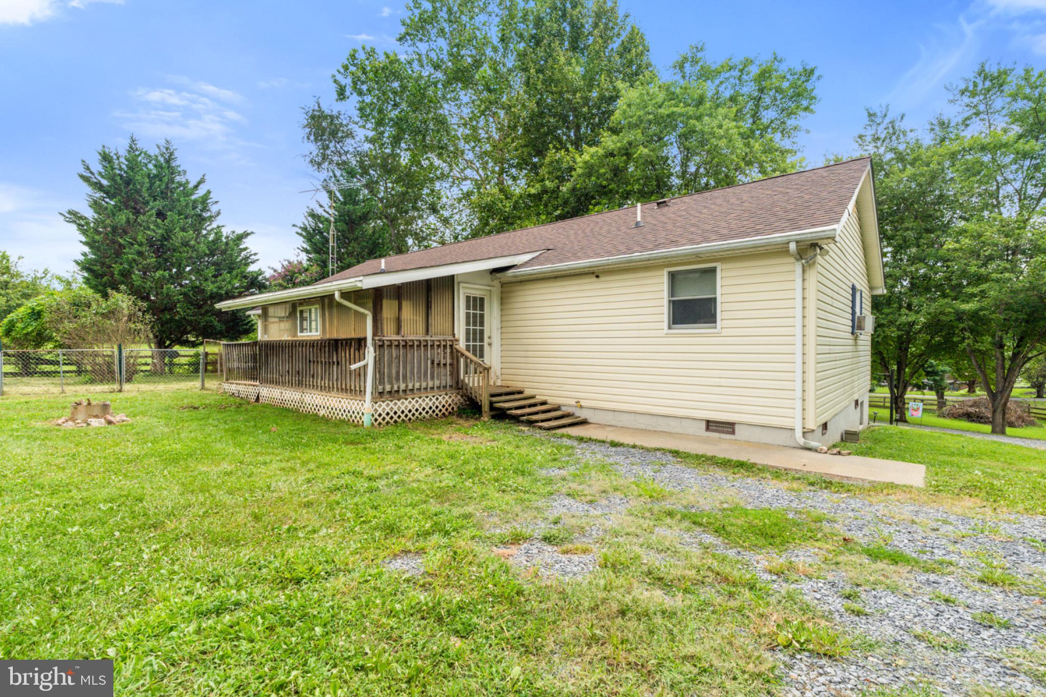 LEISURE ACRES - Residential