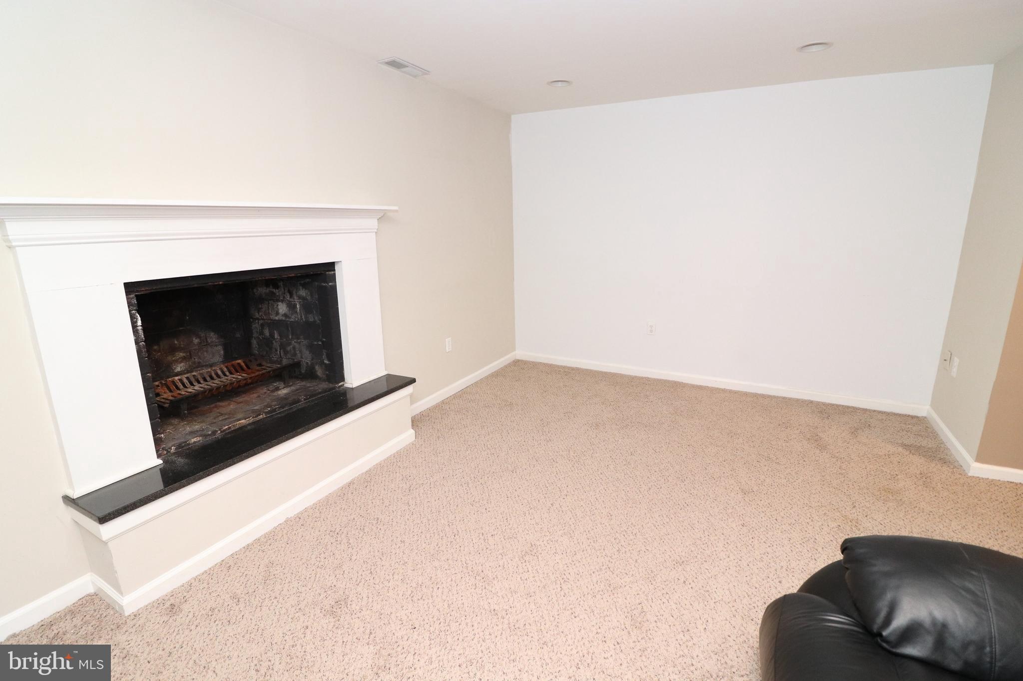 PINECREST HEIGHTS - Residential