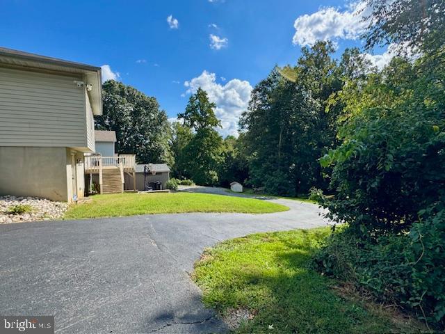 137 WHITE PINE CIRCLE