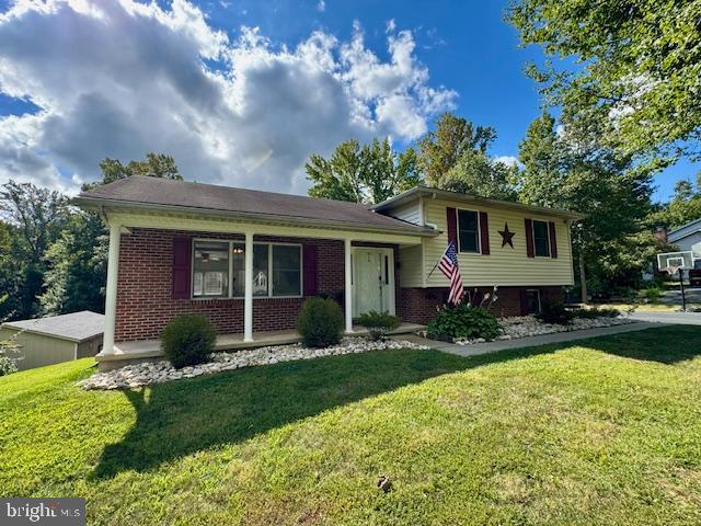 137 WHITE PINE CIRCLE