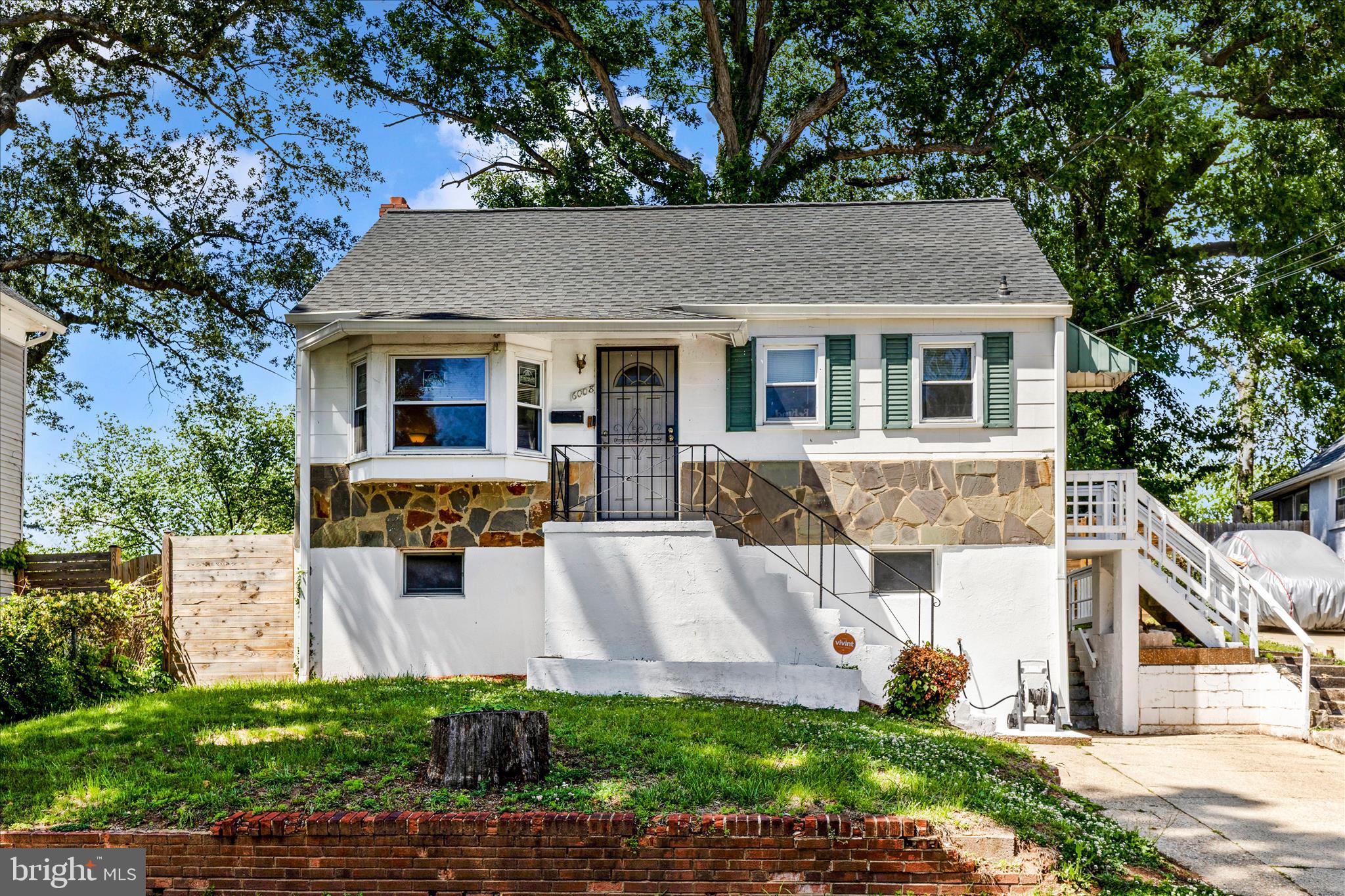 Photo 1 of 47 — 6008 SEAT PLEASANT DRIVE, CAPITOL HEIGHTS, MD 20743
