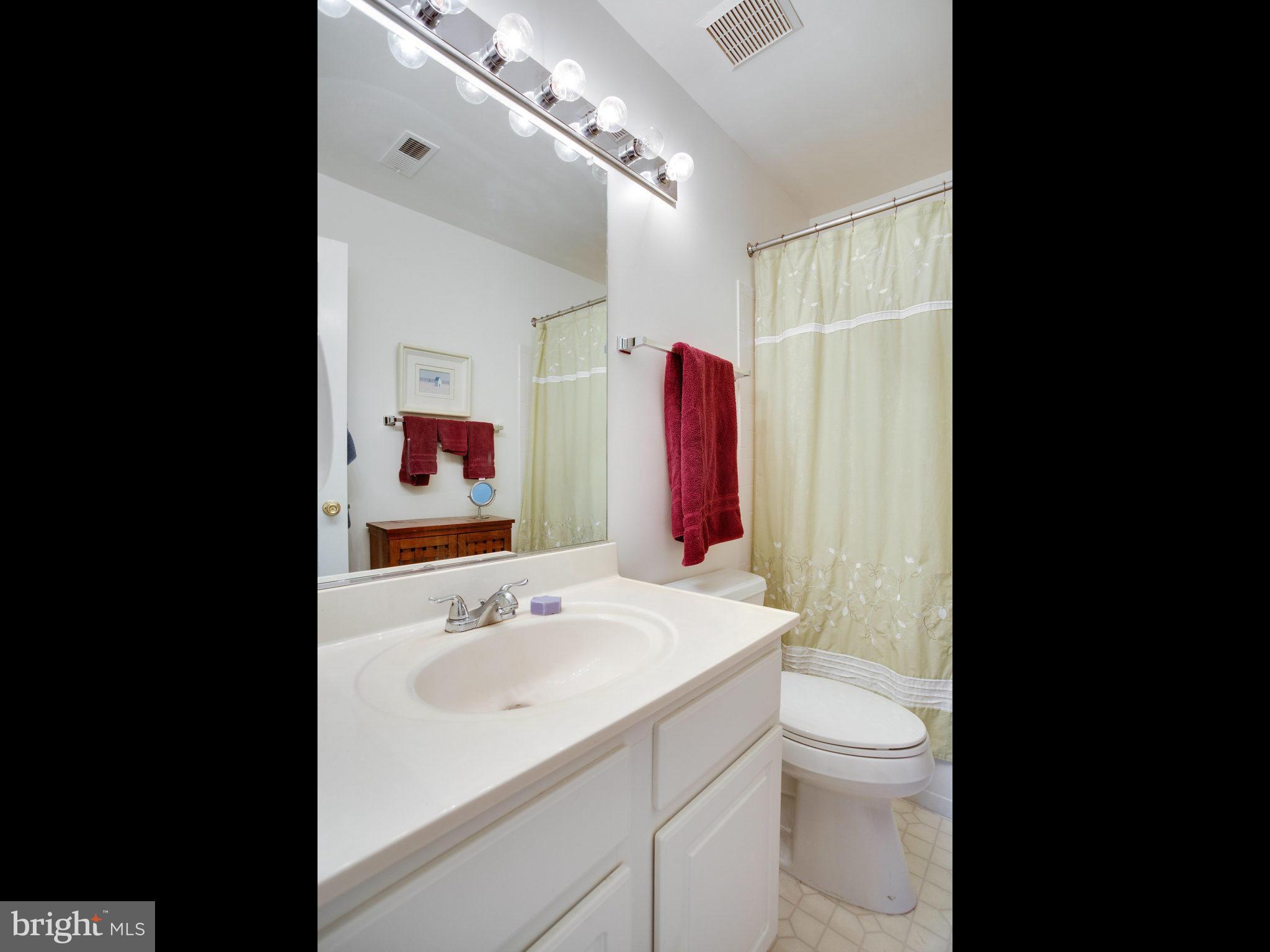 KINGSTOWNE - Residential