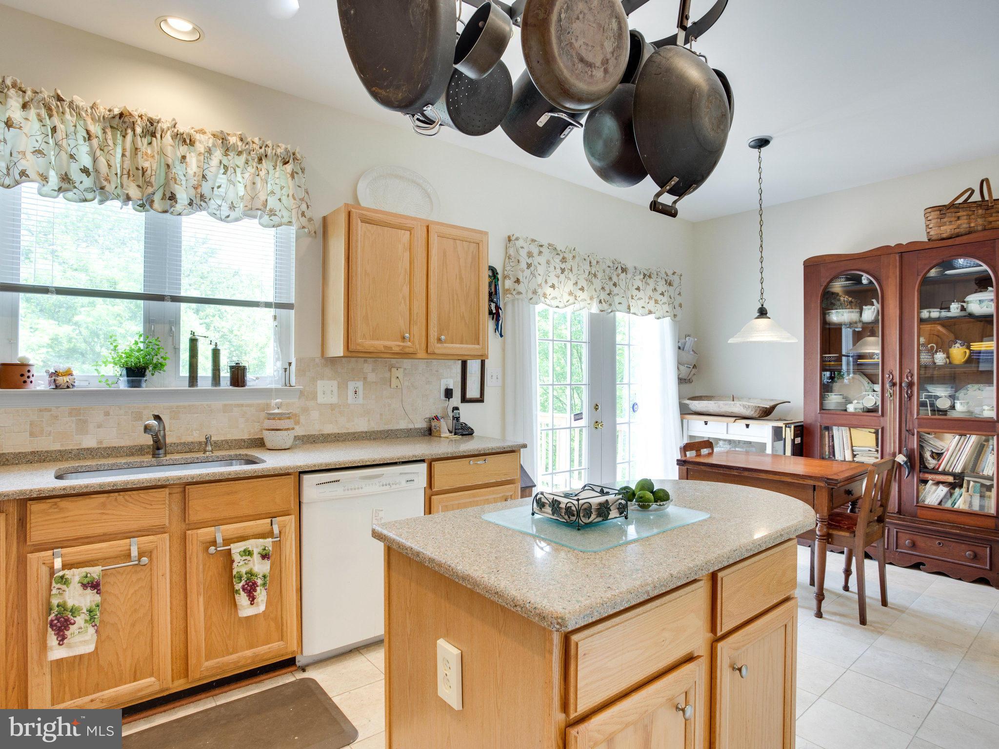 KINGSTOWNE - Residential