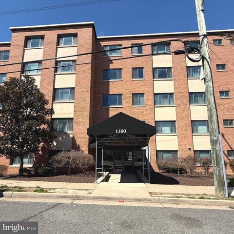 1300 S ARLINGTON RIDGE ROAD 702 ARLINGTON VA 22202