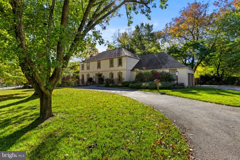 Photo for 736 WOODLEAVE ROAD