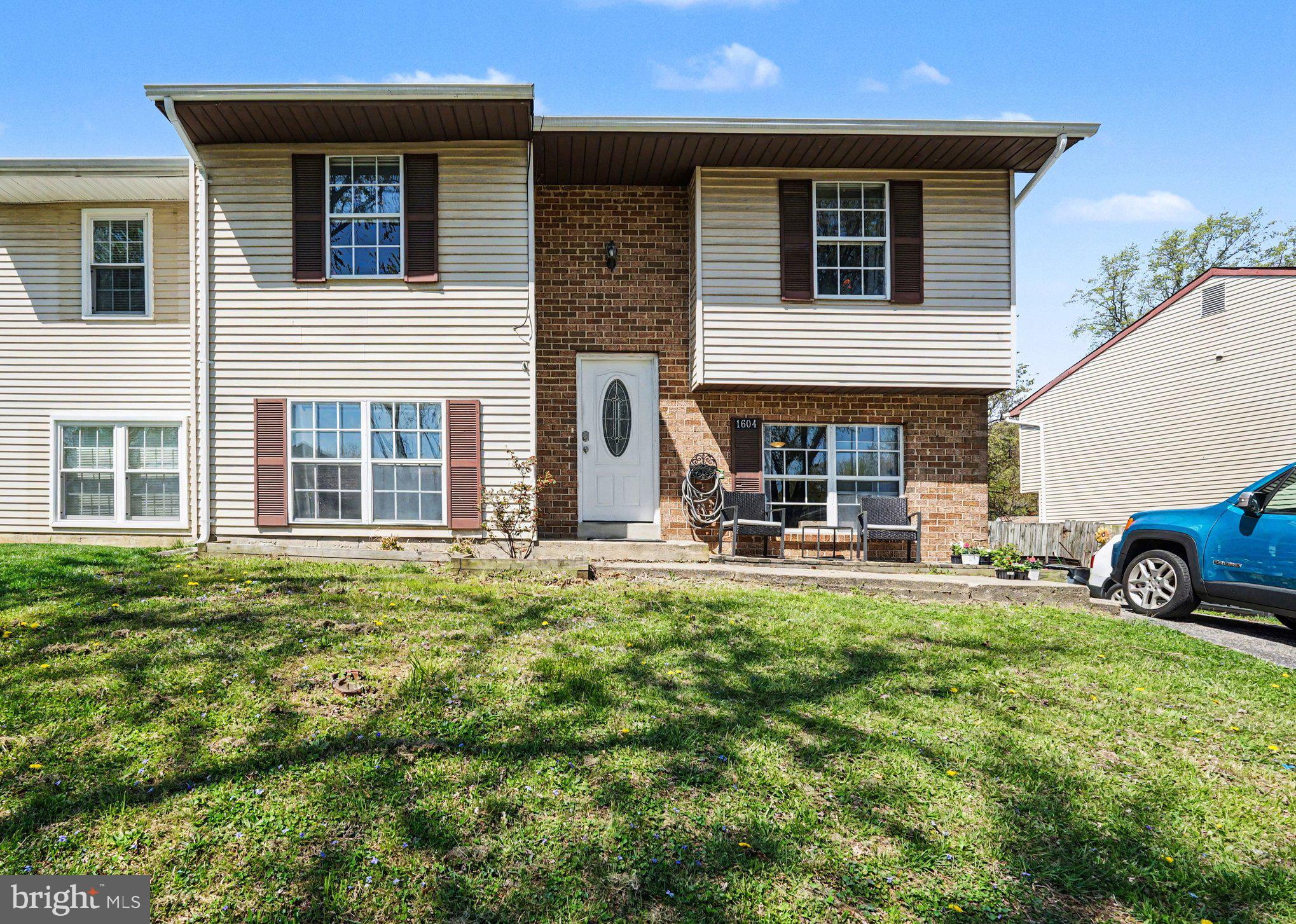 REVELL DOWNS - Residential