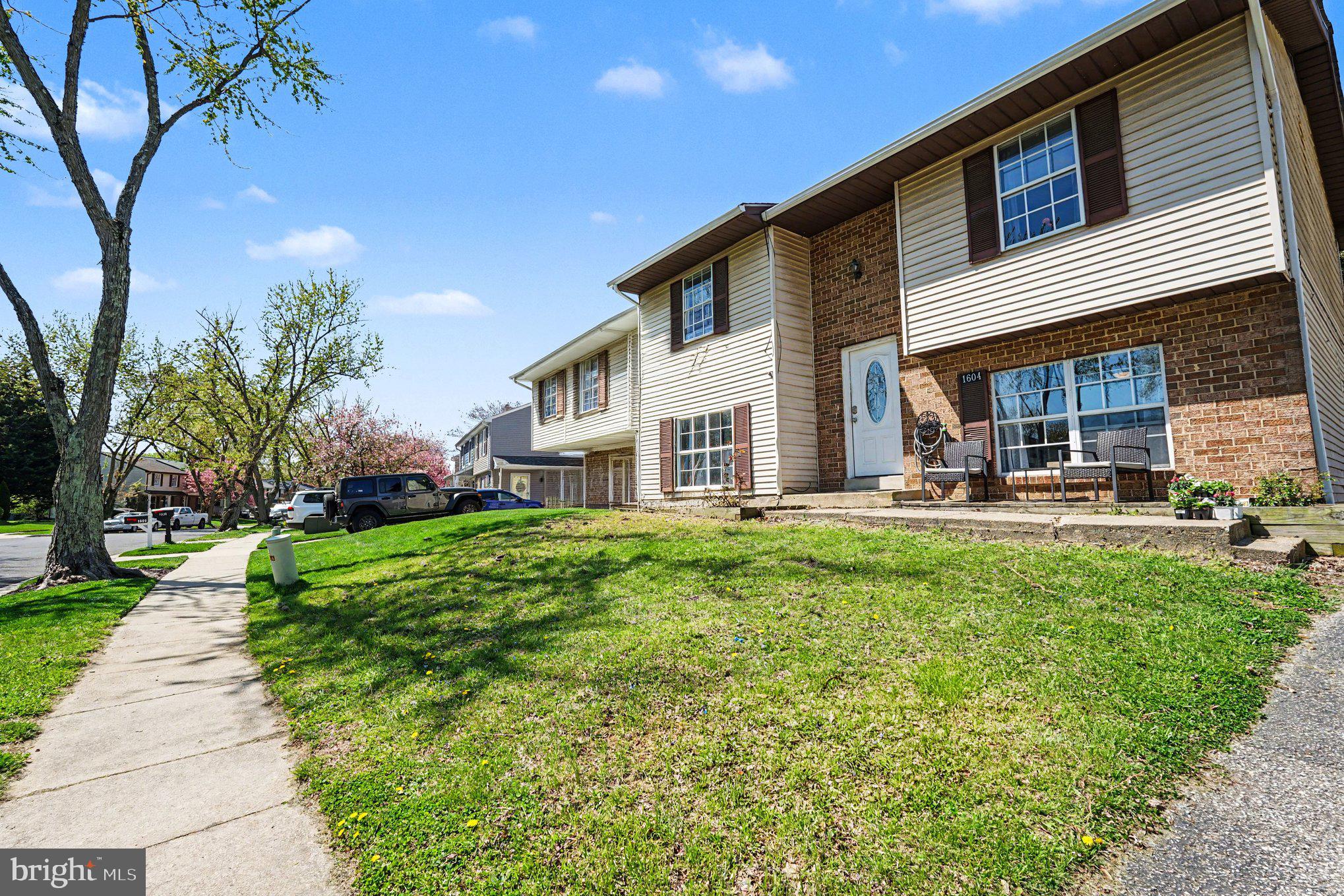 REVELL DOWNS - Residential