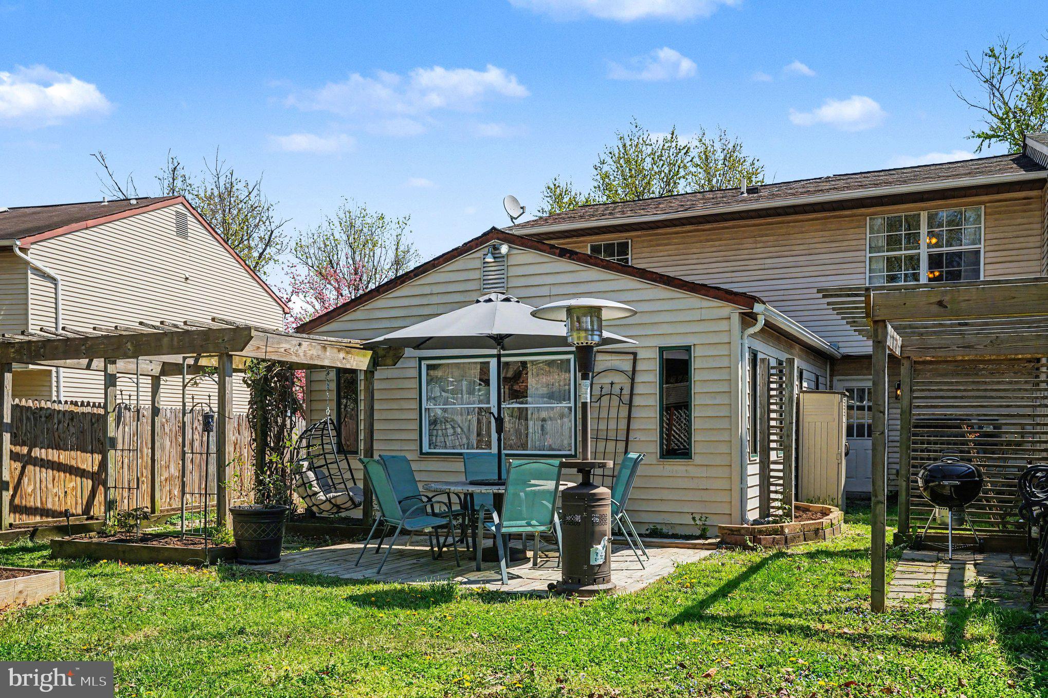 REVELL DOWNS - Residential