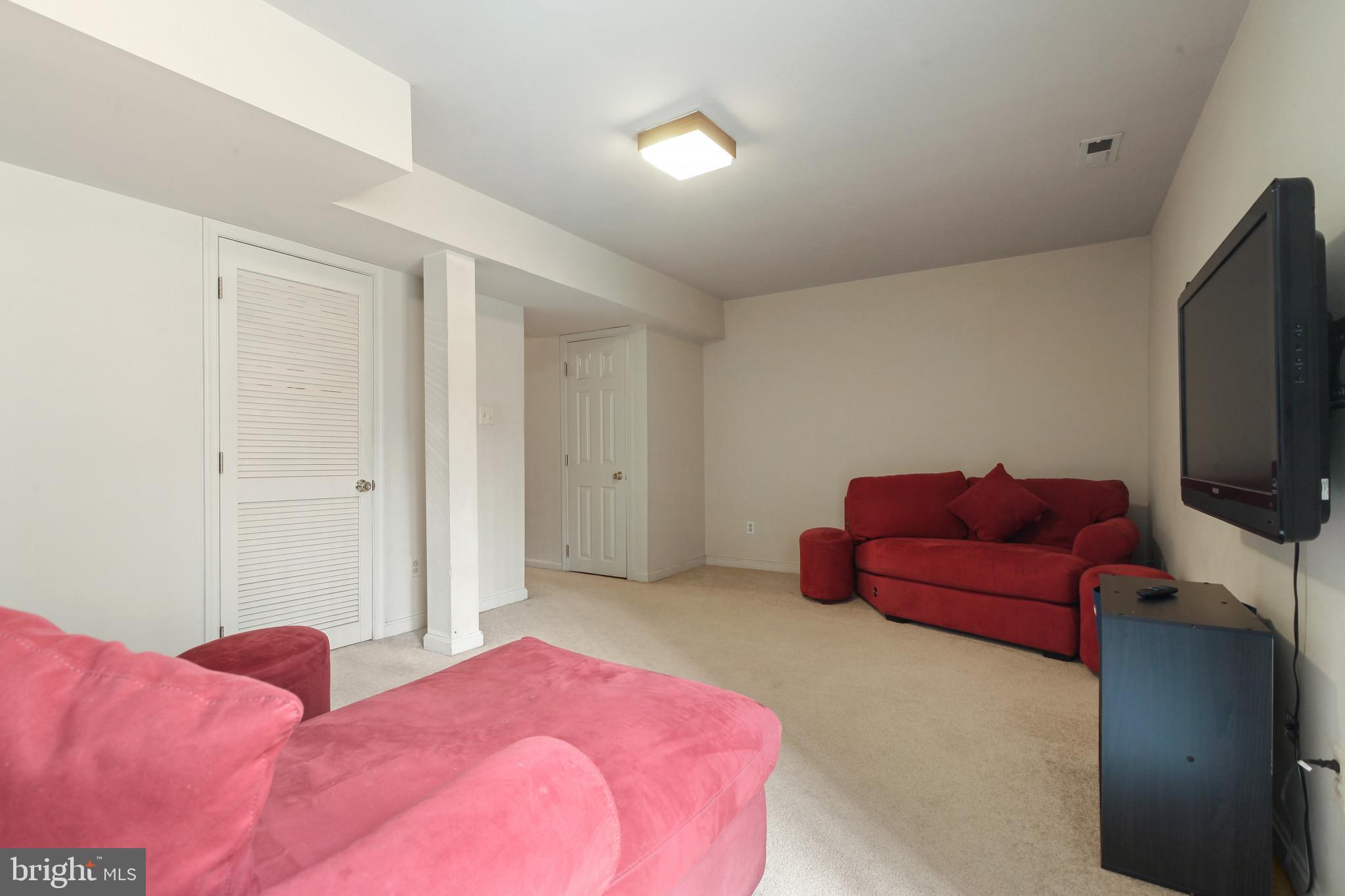 GOLDENWOOD - Residential