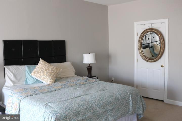 VILLAGES OF URBANA - Residential