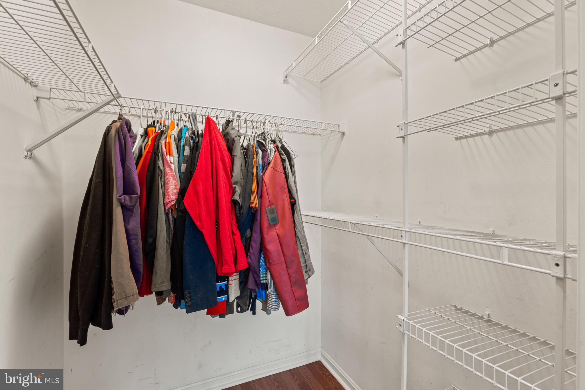 SILVERBROOK - Residential