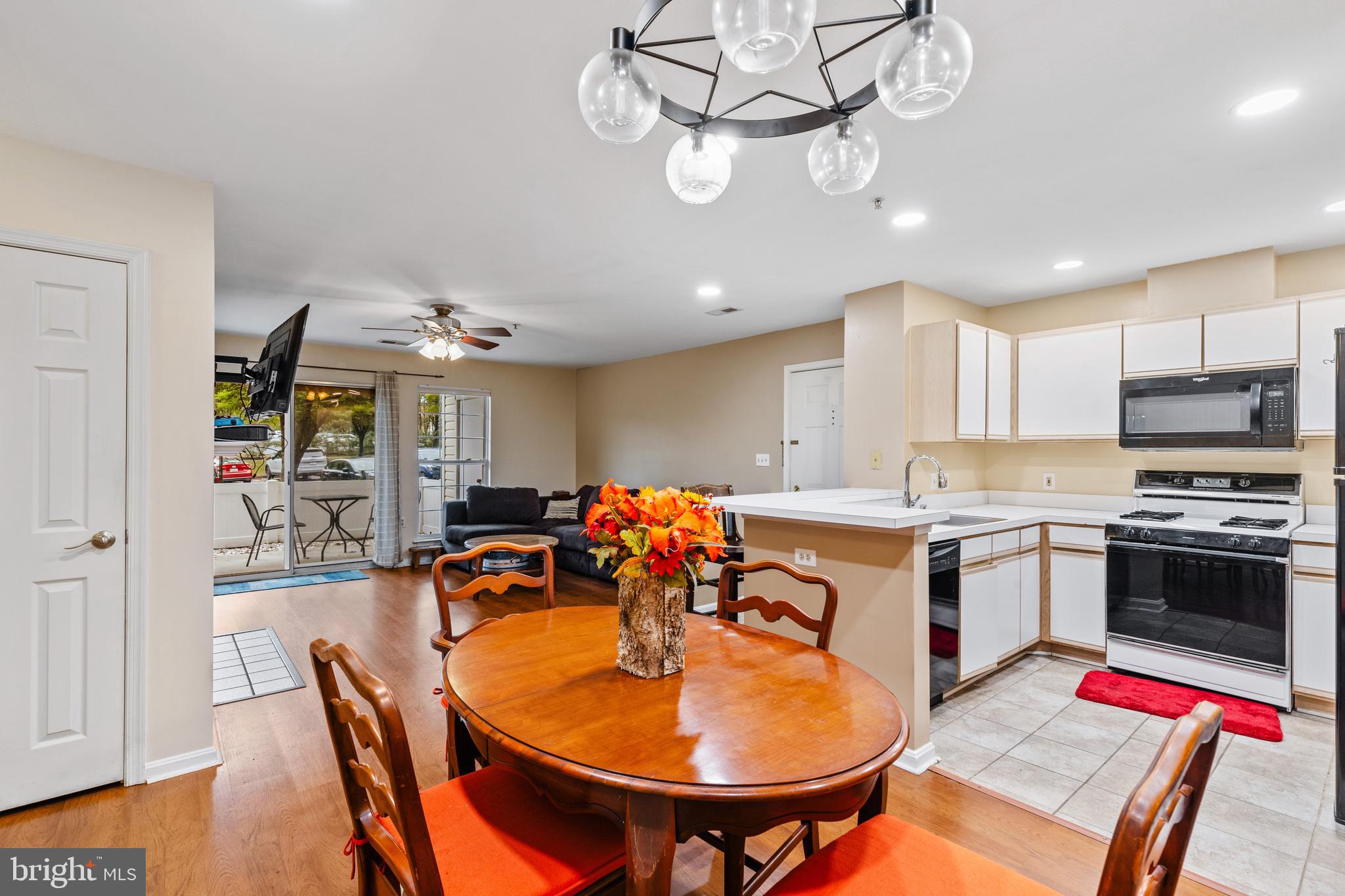 SILVERBROOK - Residential