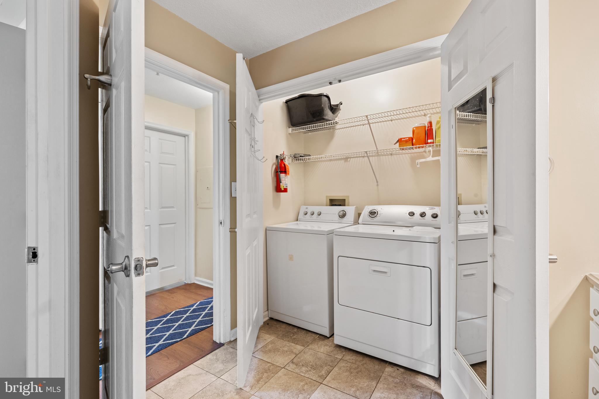 SILVERBROOK - Residential