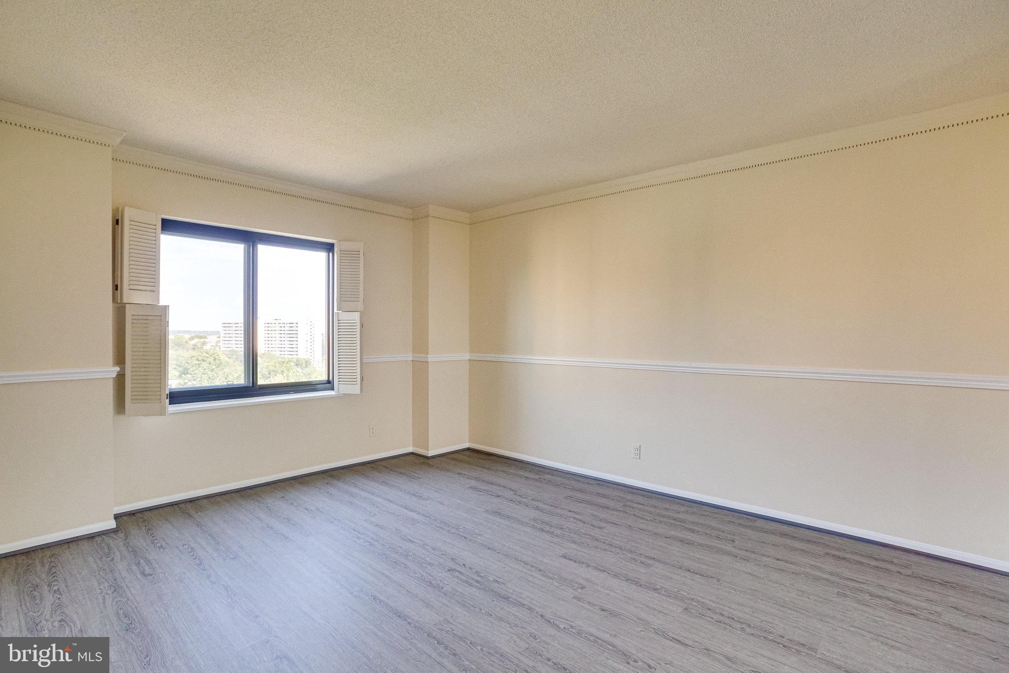 WATERGATE AT LANDMARK - Residential