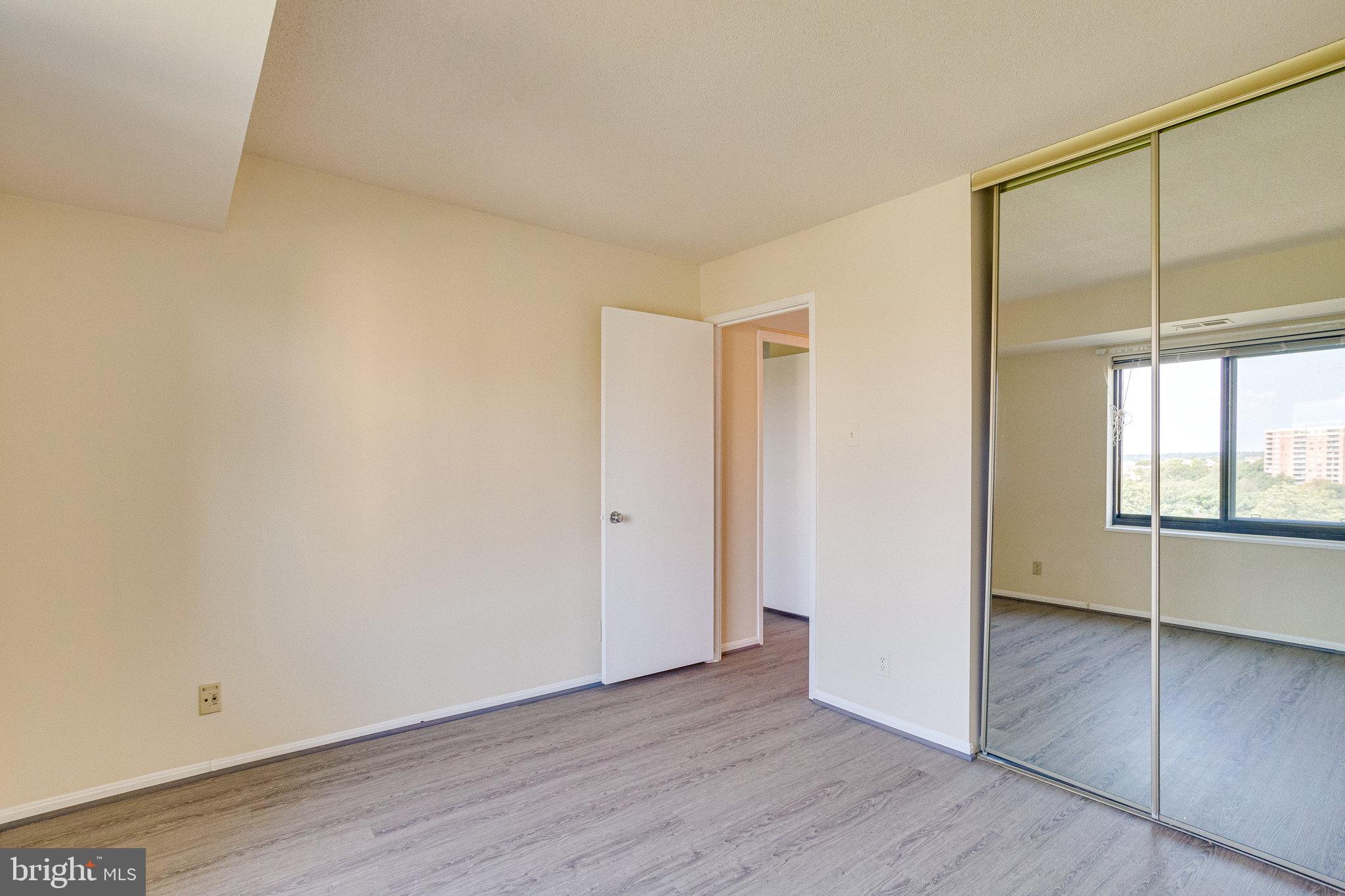 WATERGATE AT LANDMARK - Residential