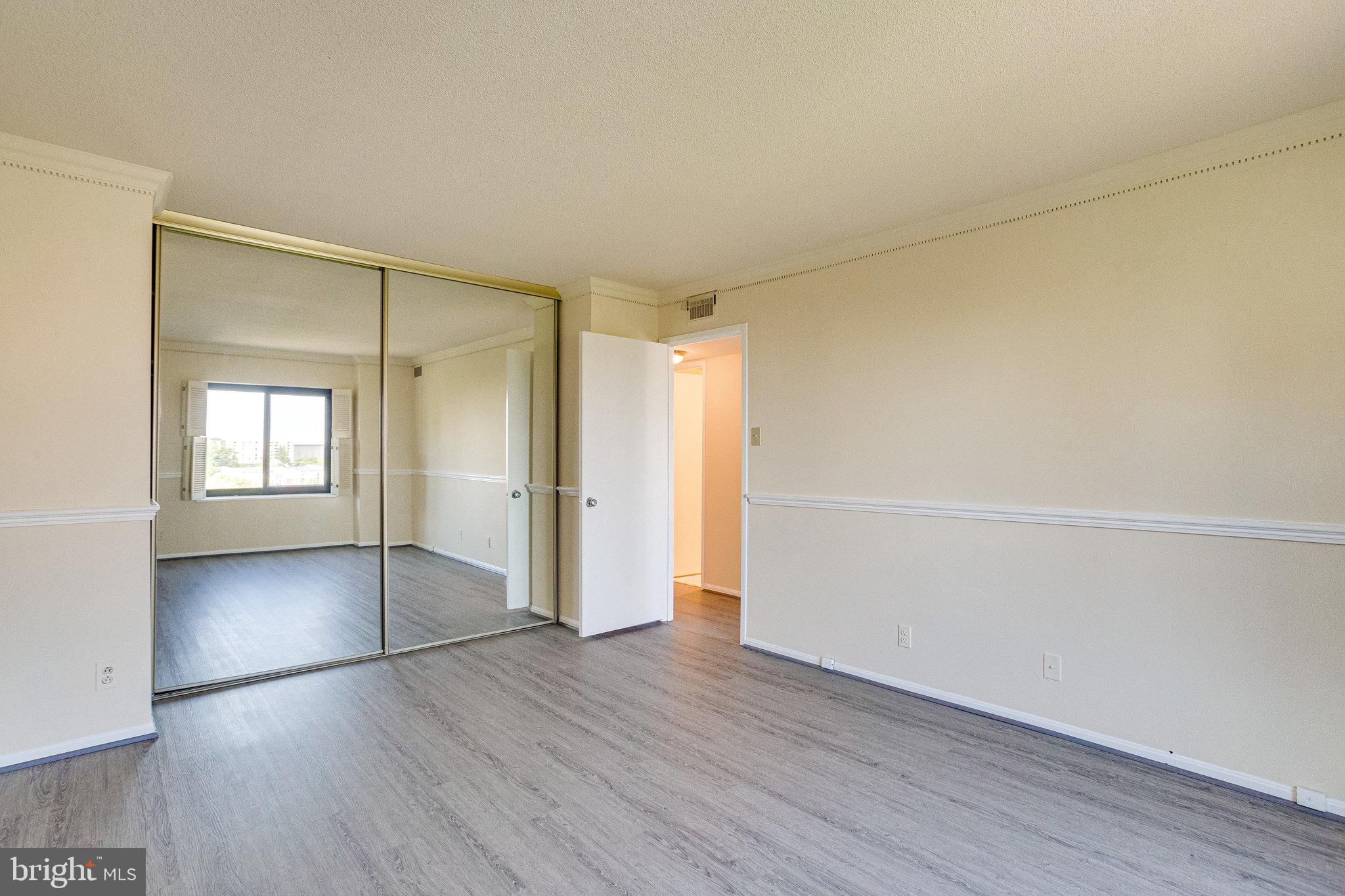 WATERGATE AT LANDMARK - Residential