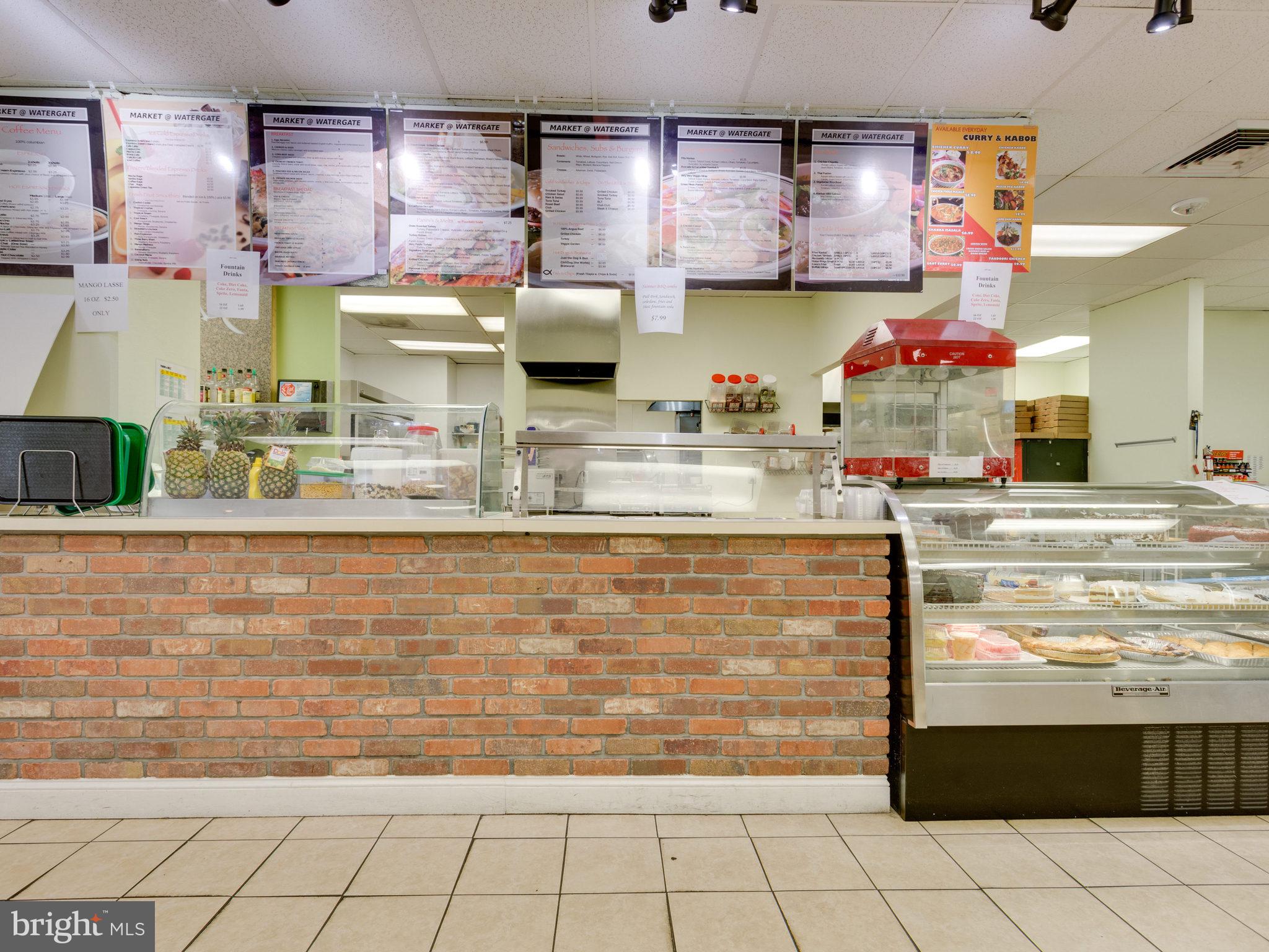 WATERGATE AT LANDMARK - Residential