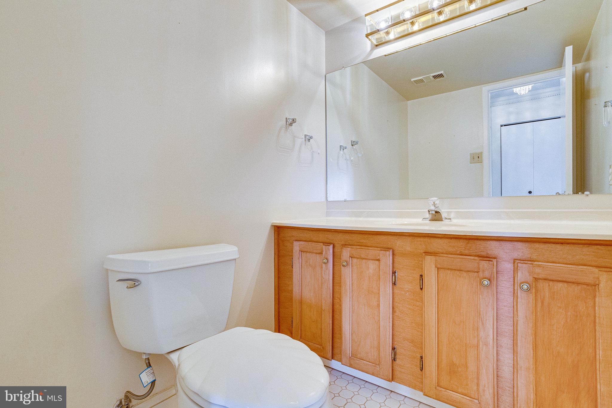 WATERGATE AT LANDMARK - Residential