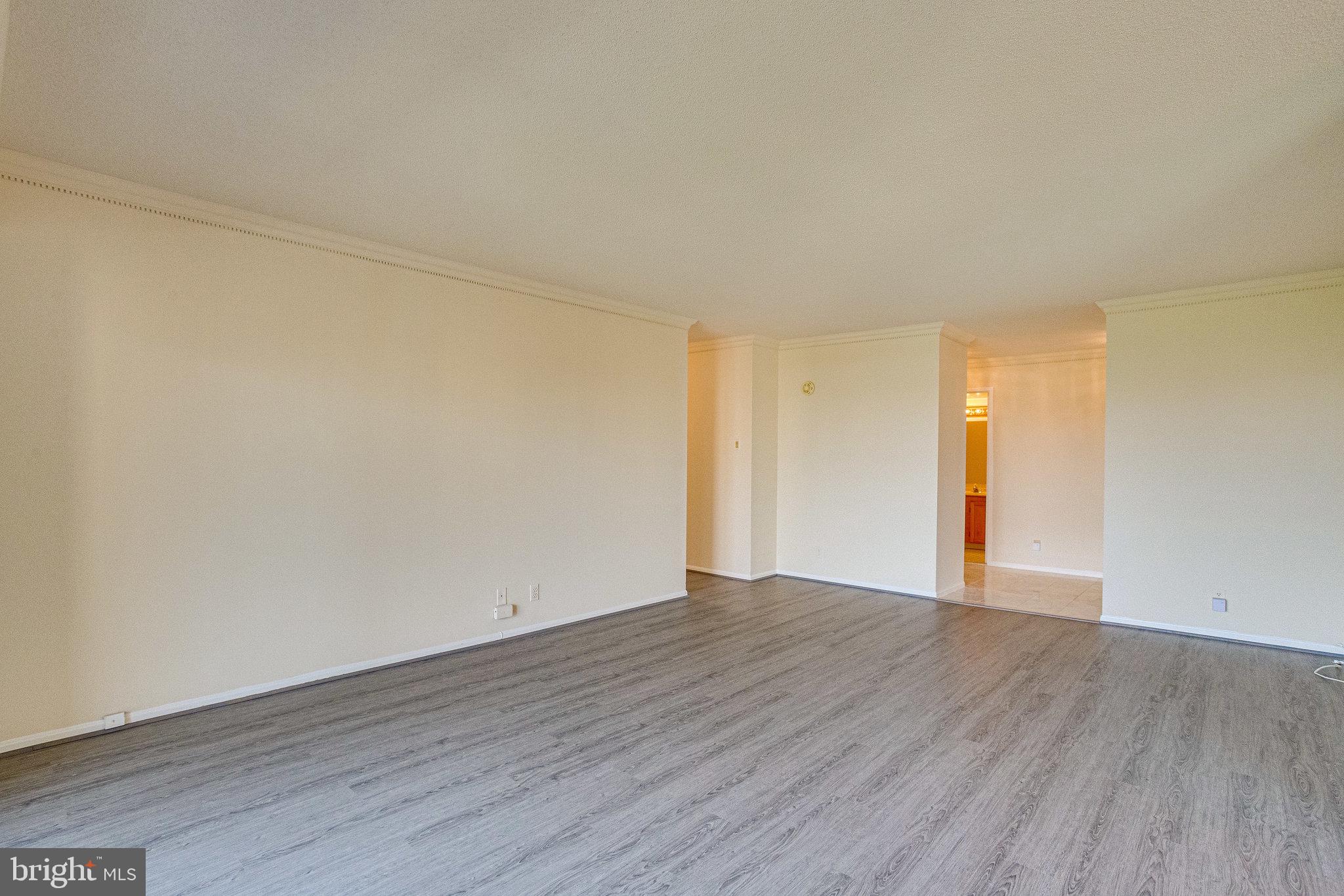 WATERGATE AT LANDMARK - Residential