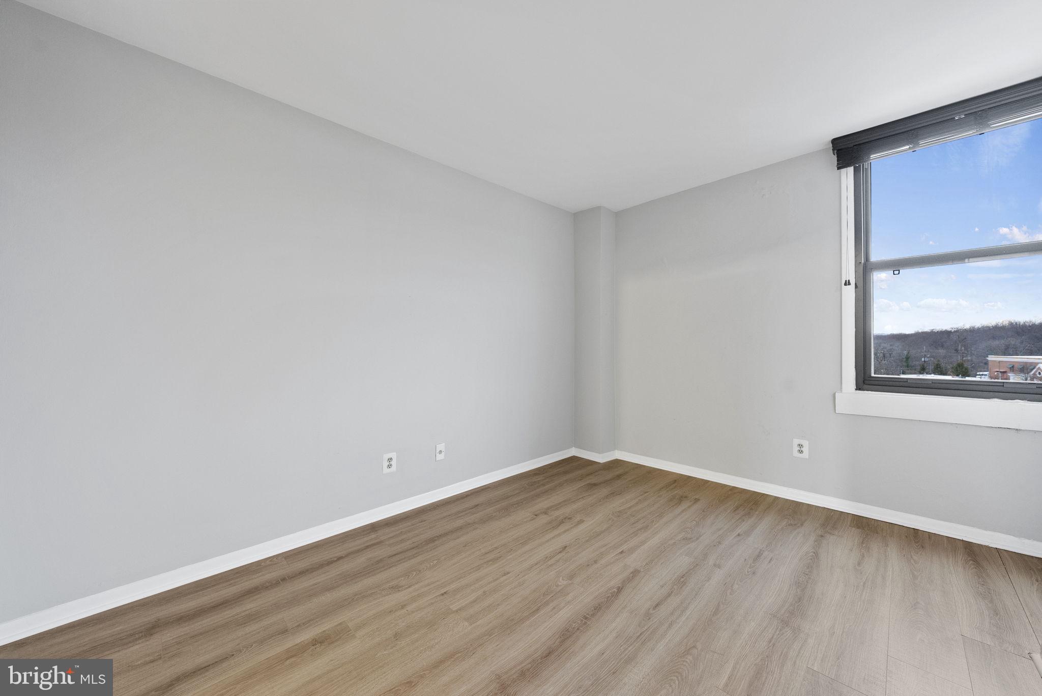 FORTY SIX HUNDRED - Residential