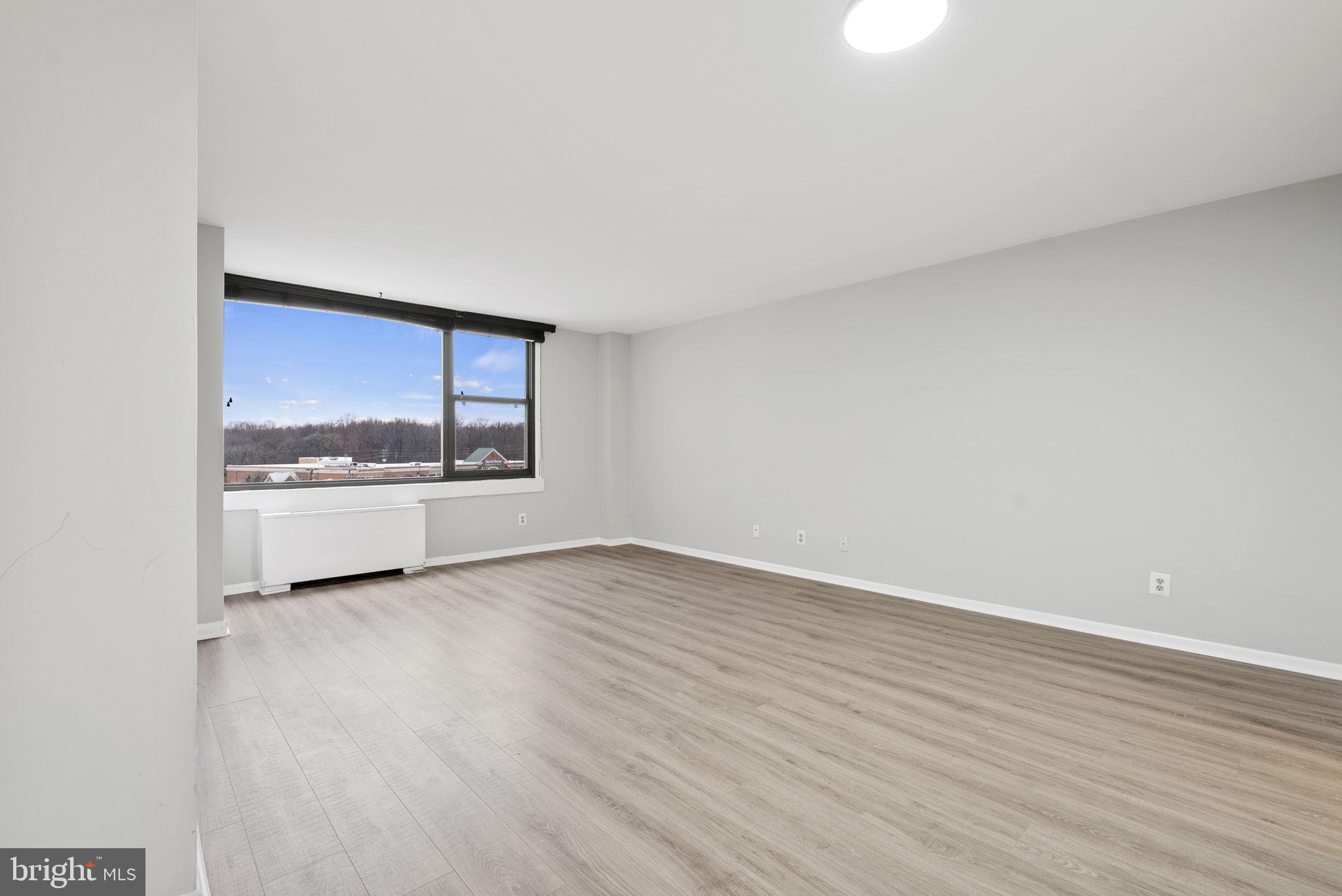 FORTY SIX HUNDRED - Residential