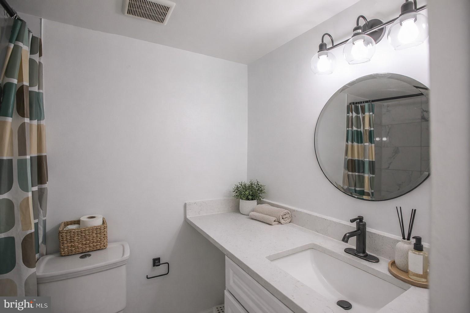 BEDFORD TOWNE CONDO - Residential