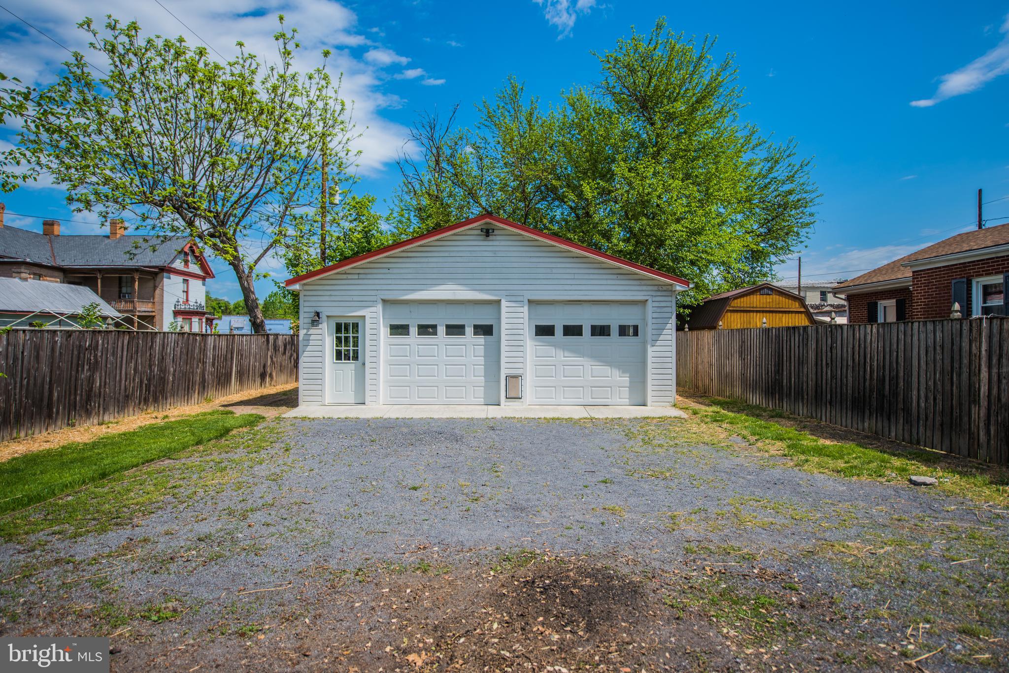 NONE -TOWN OF STRASBURG - Residential