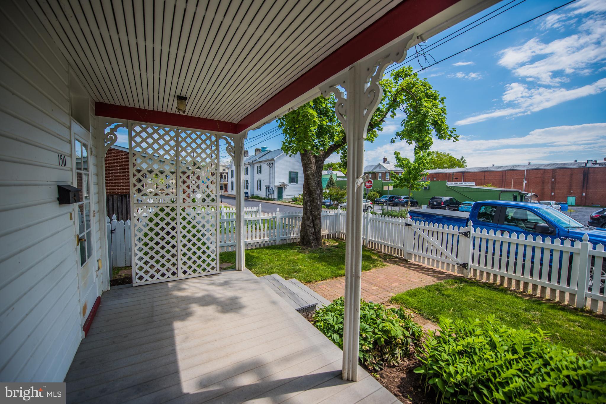 NONE -TOWN OF STRASBURG - Residential