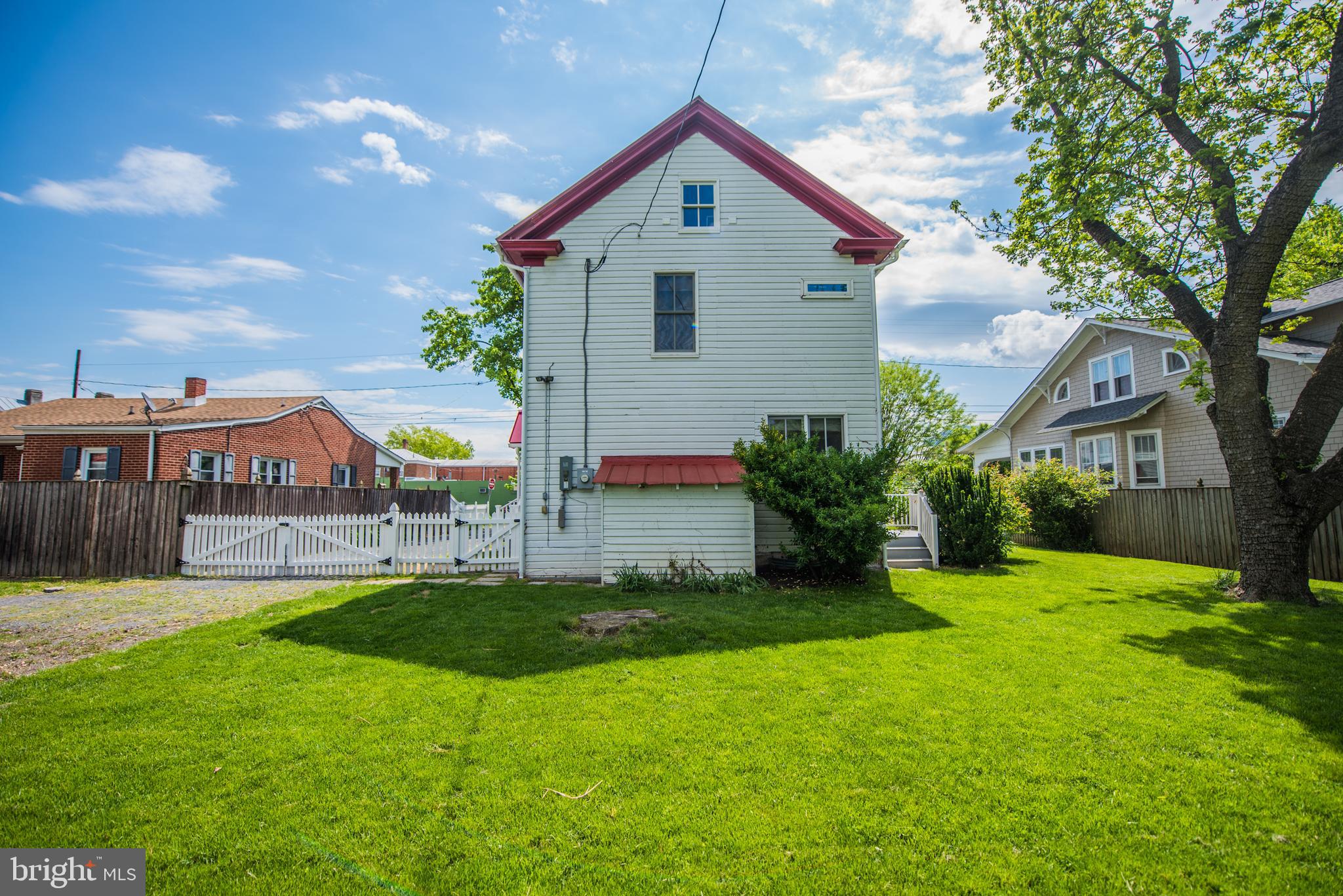 NONE -TOWN OF STRASBURG - Residential