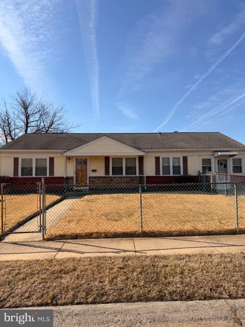 56 CHESTERFIELD DRIVE NEW CASTLE DE 19720