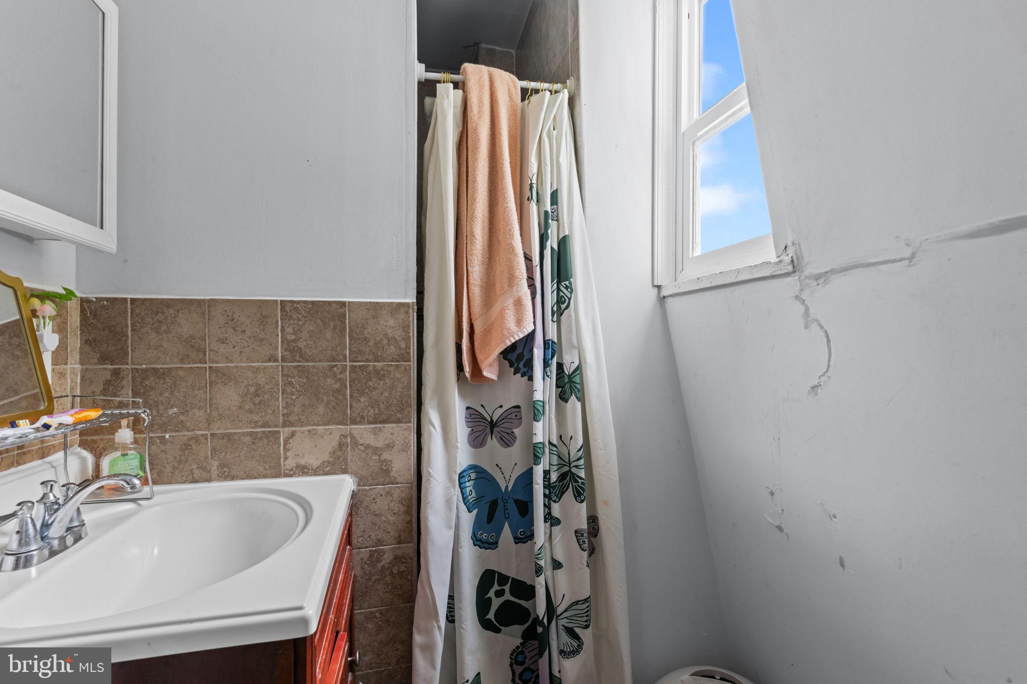 HOLMESBURG - Residential Income