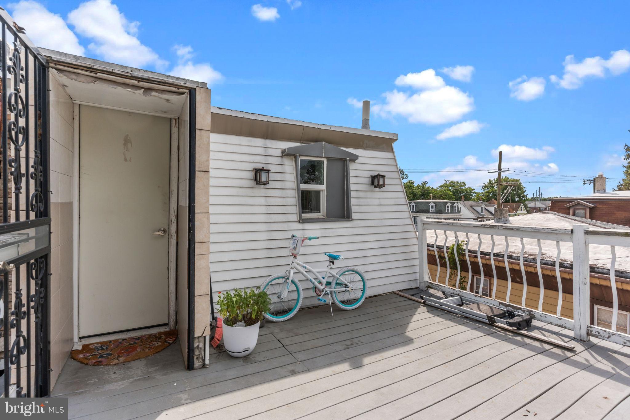 HOLMESBURG - Residential Income