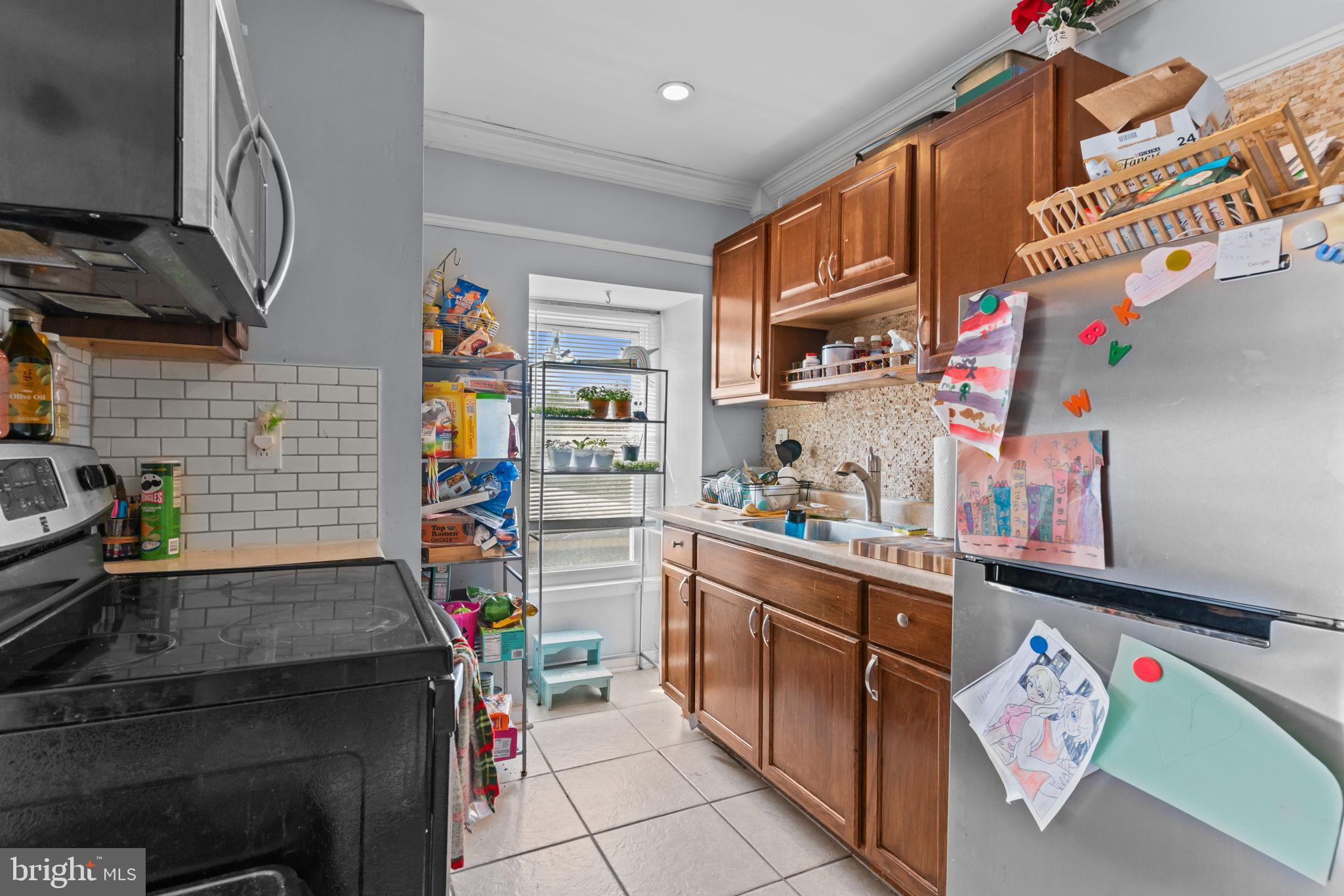 HOLMESBURG - Residential Income