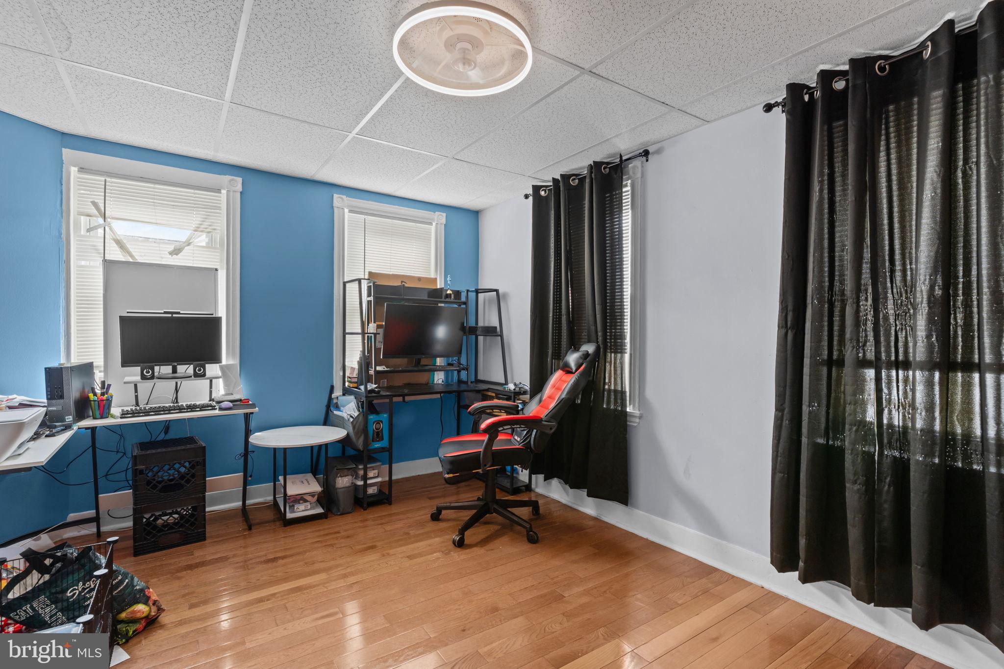 HOLMESBURG - Residential Income