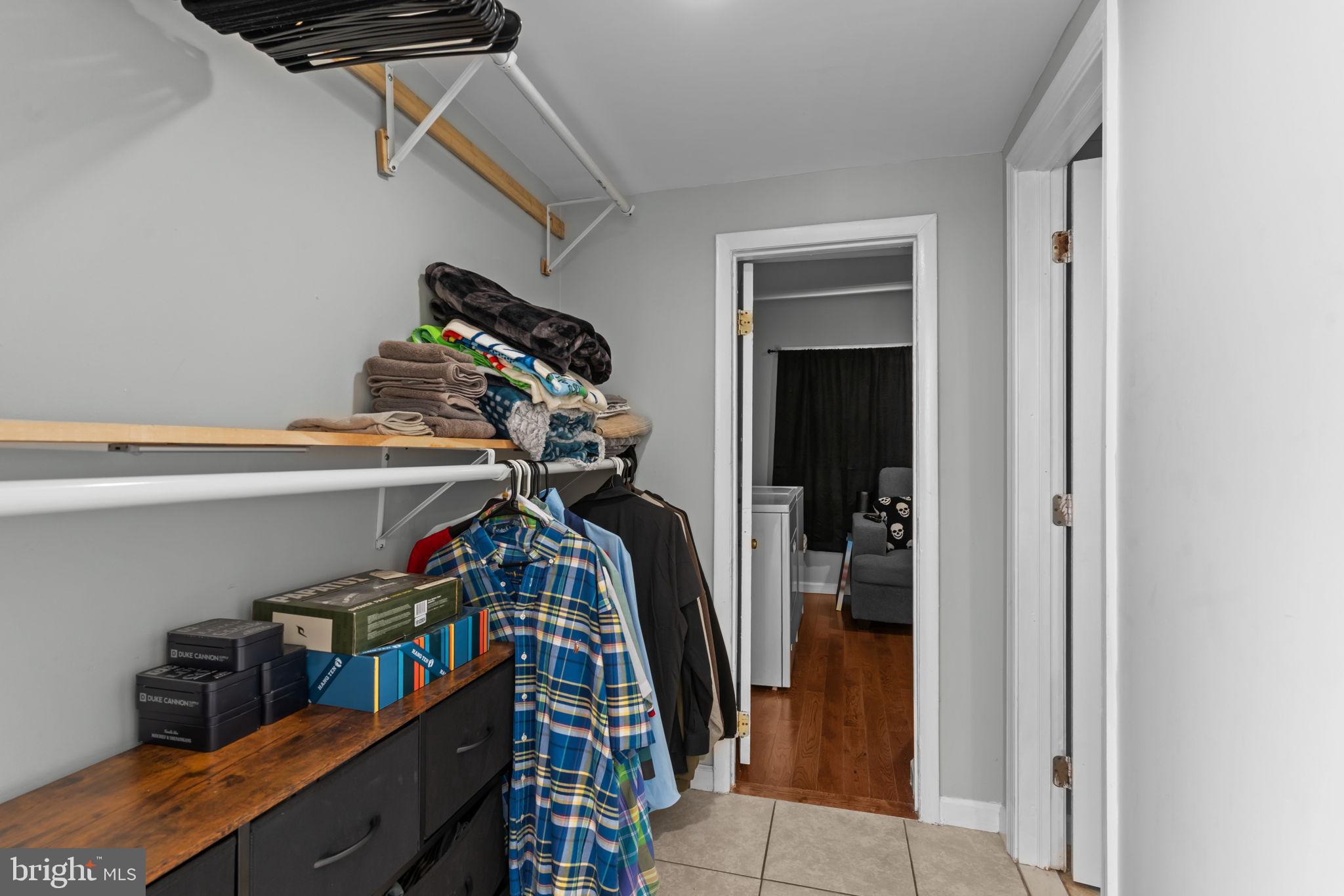 HOLMESBURG - Residential Income