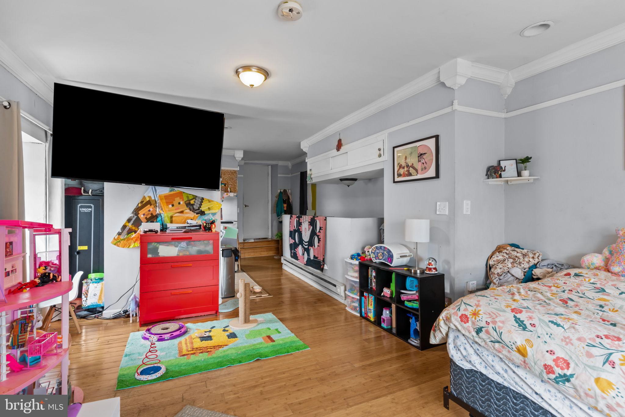 HOLMESBURG - Residential Income