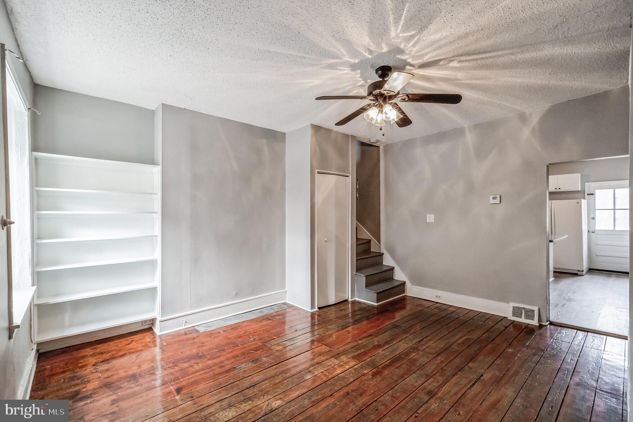220 DUPONT STREET