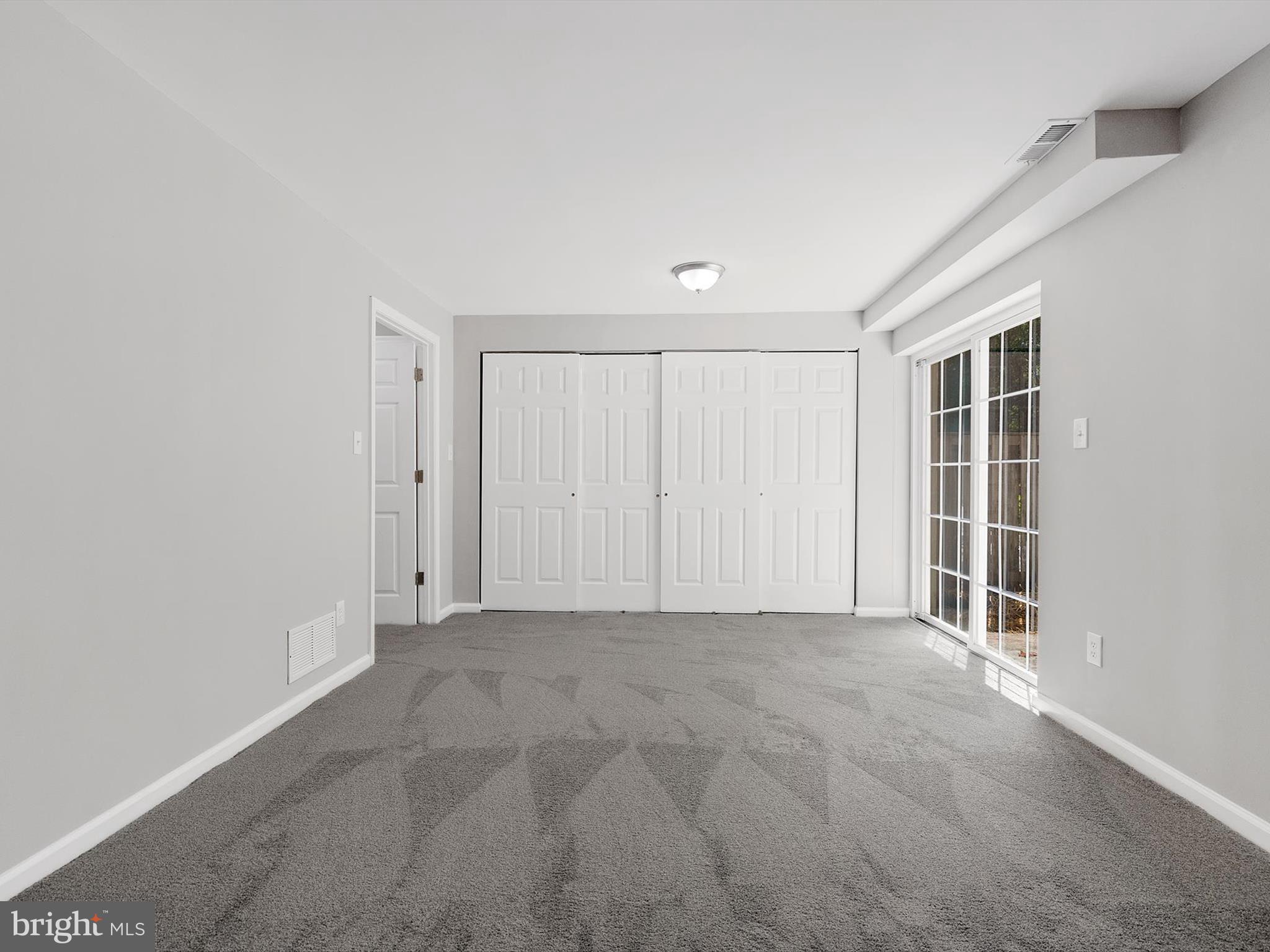 CROFTON SQUARE - Residential