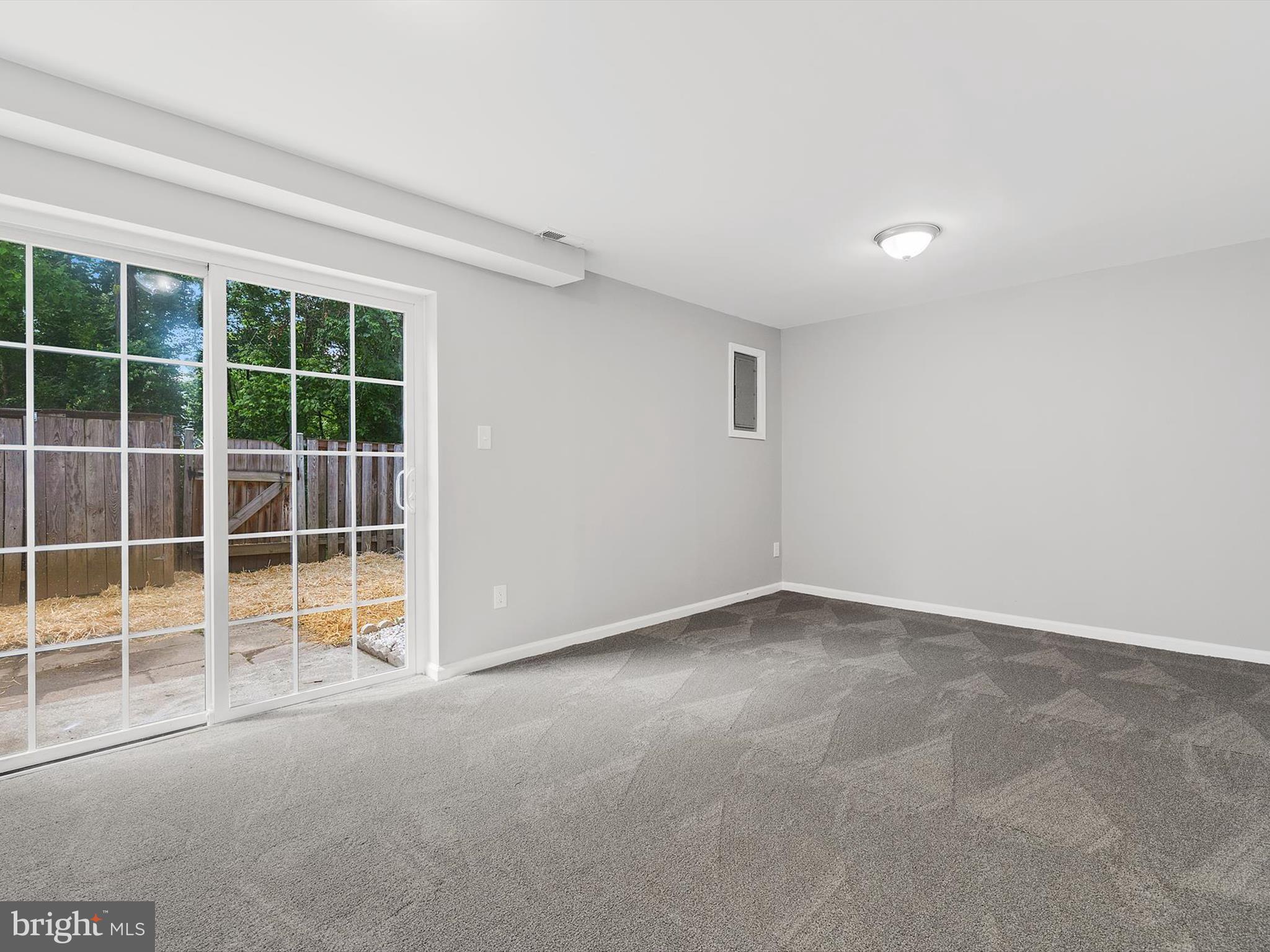 CROFTON SQUARE - Residential