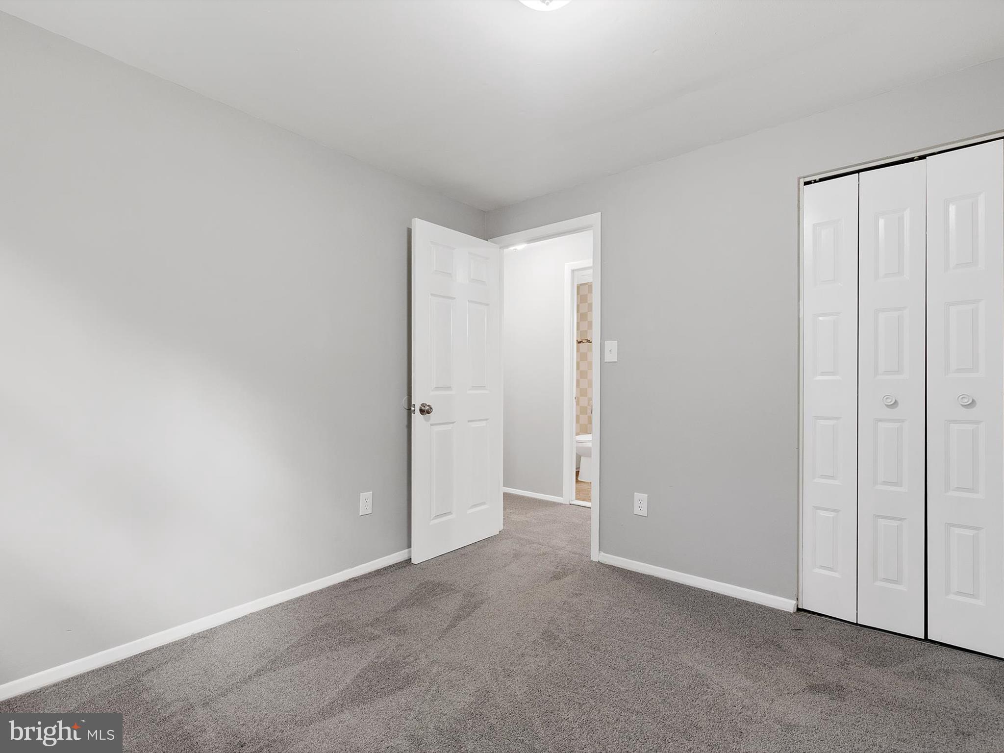 CROFTON SQUARE - Residential