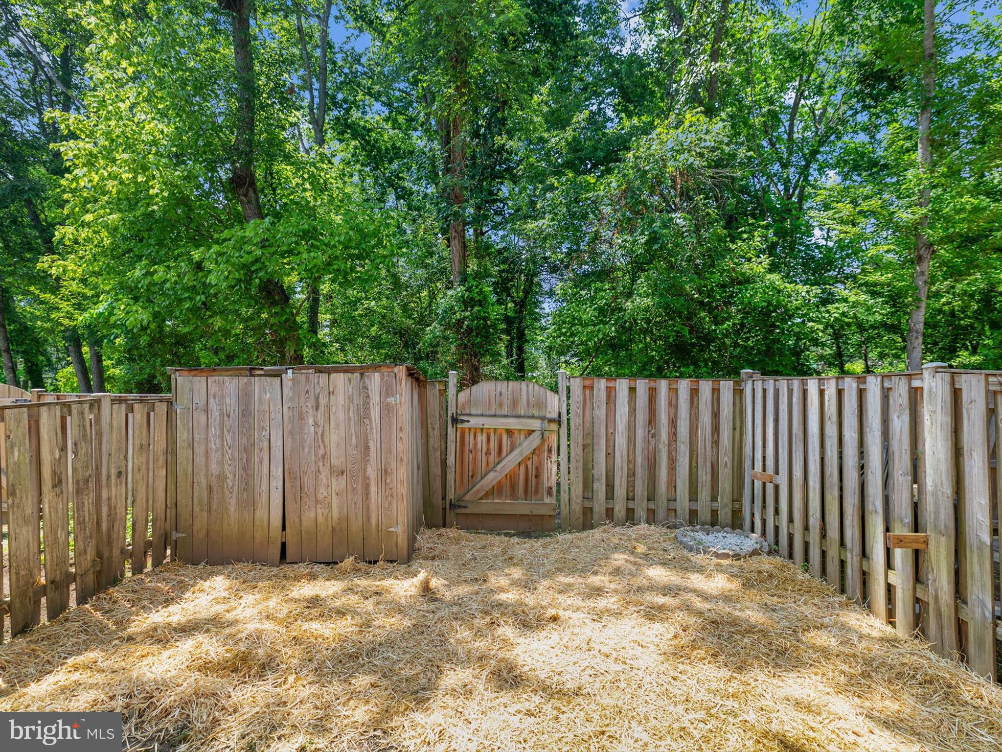 CROFTON SQUARE - Residential