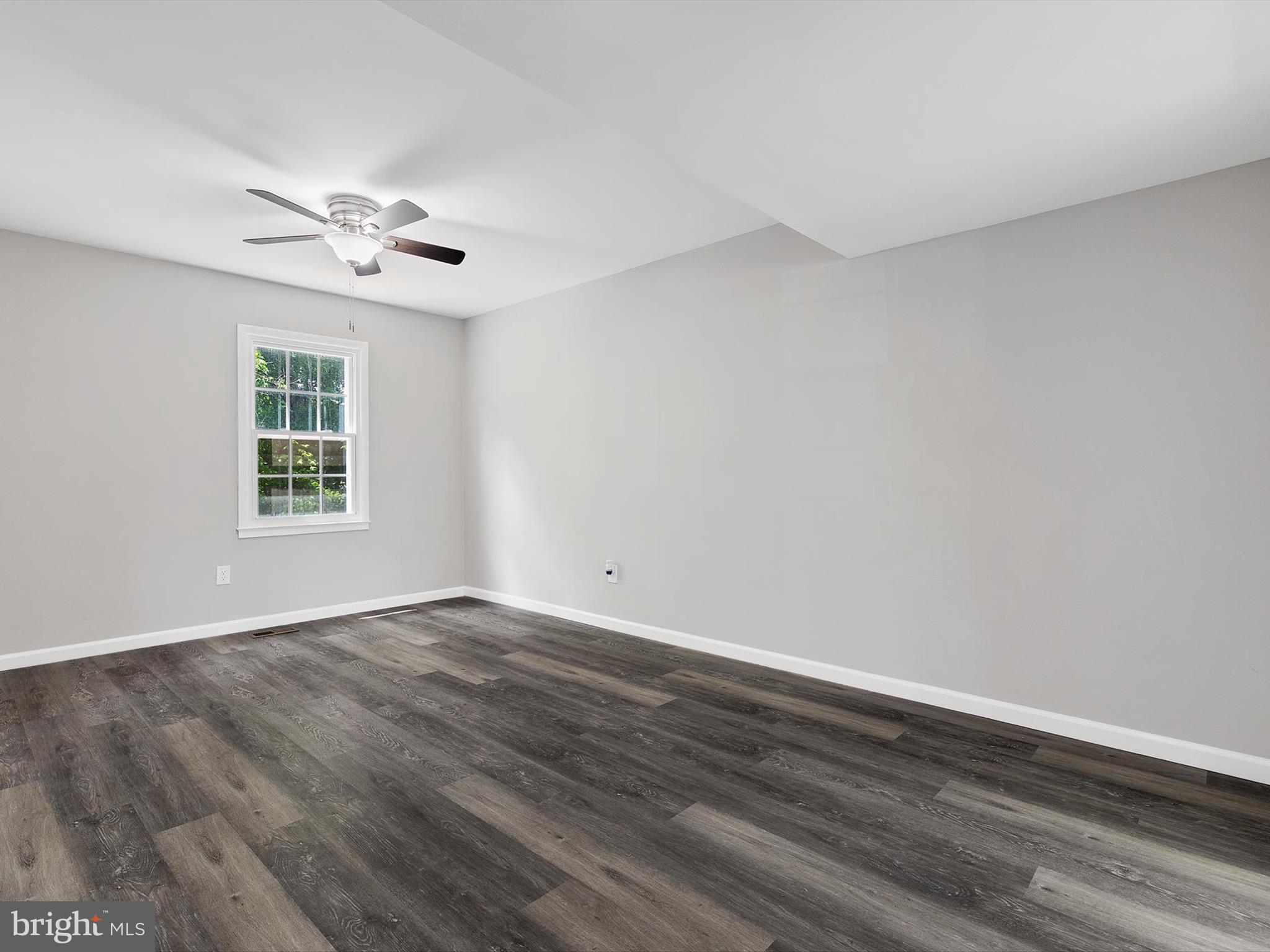 CROFTON SQUARE - Residential