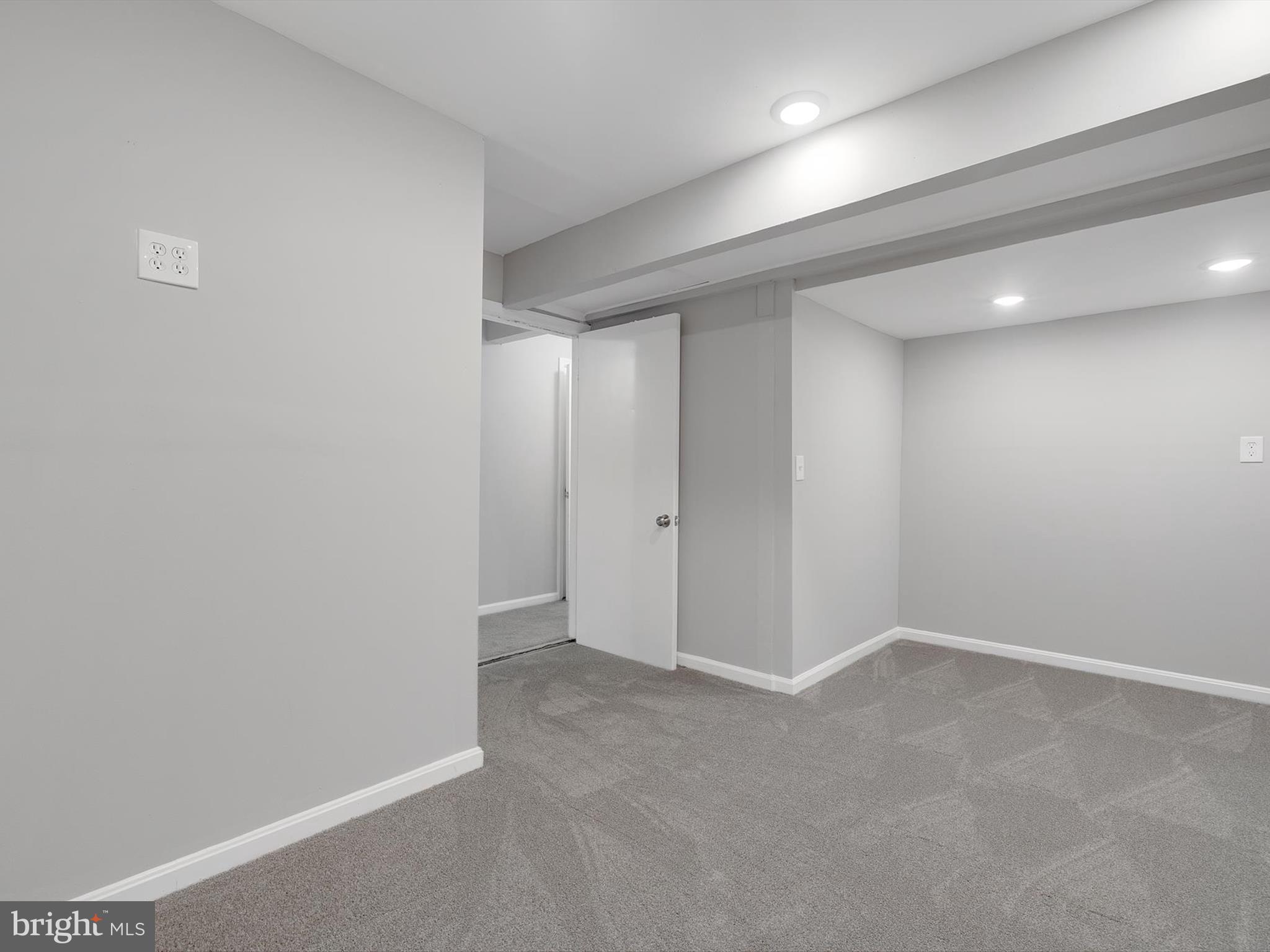 CROFTON SQUARE - Residential