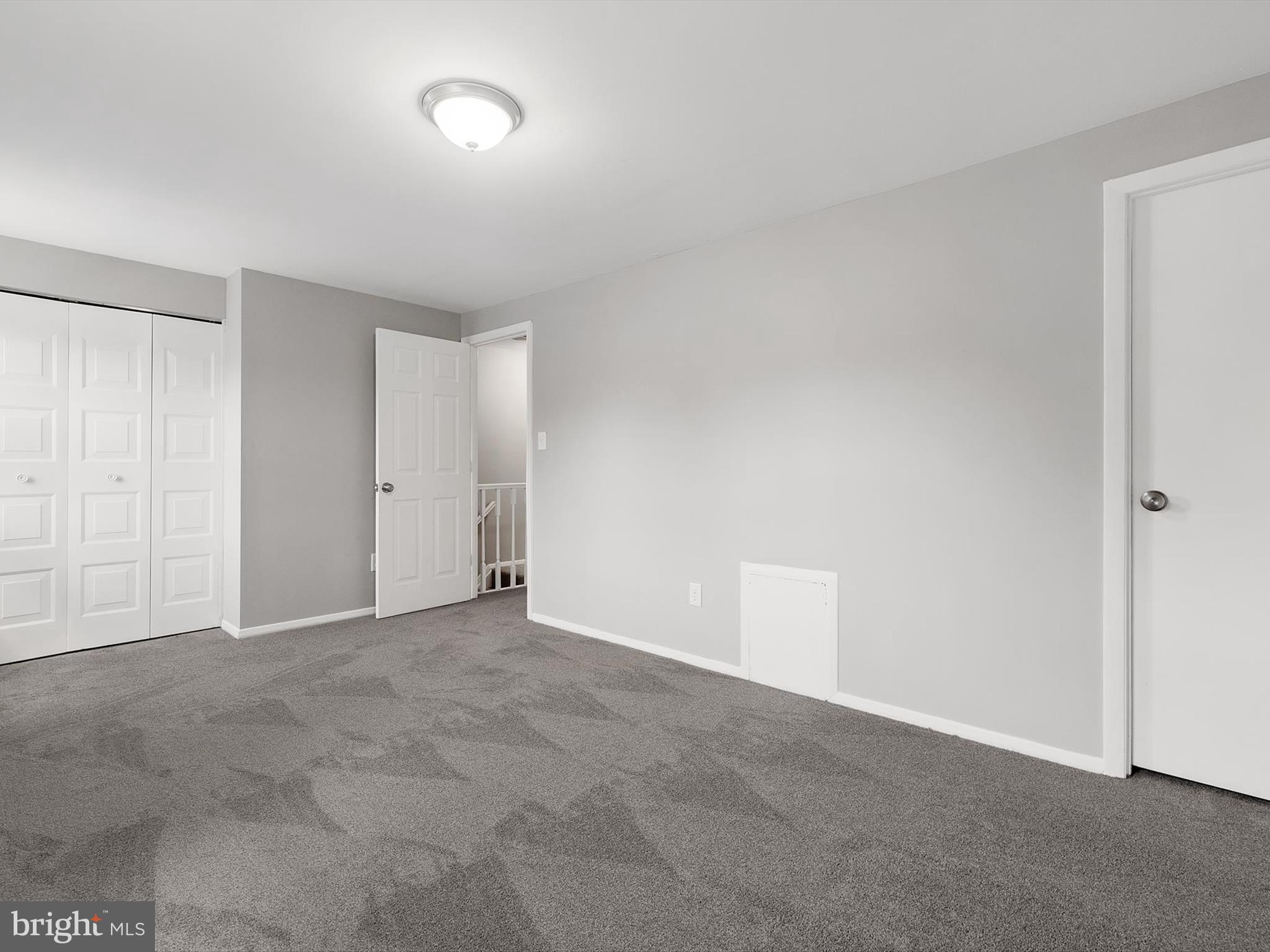 CROFTON SQUARE - Residential