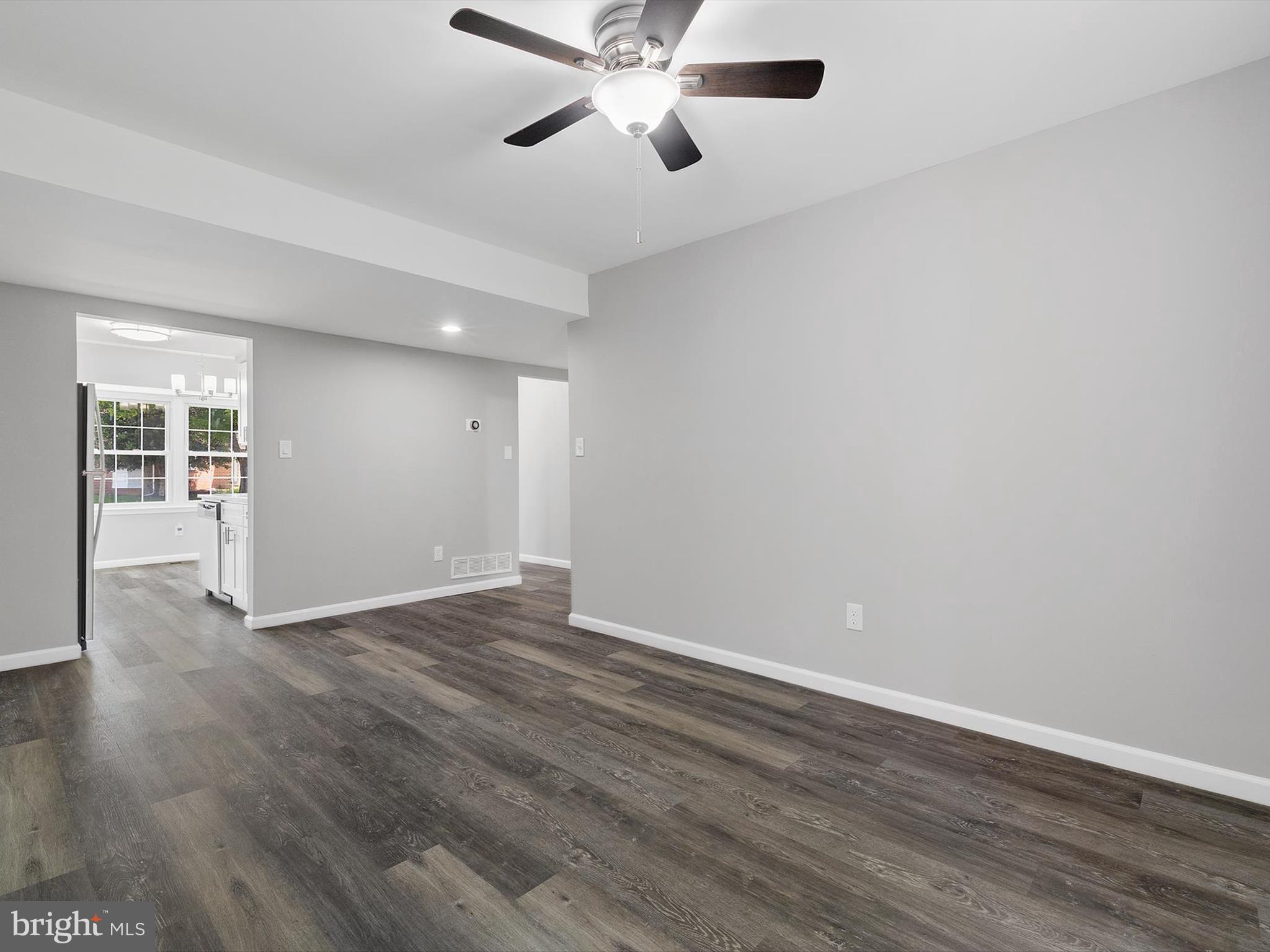 CROFTON SQUARE - Residential